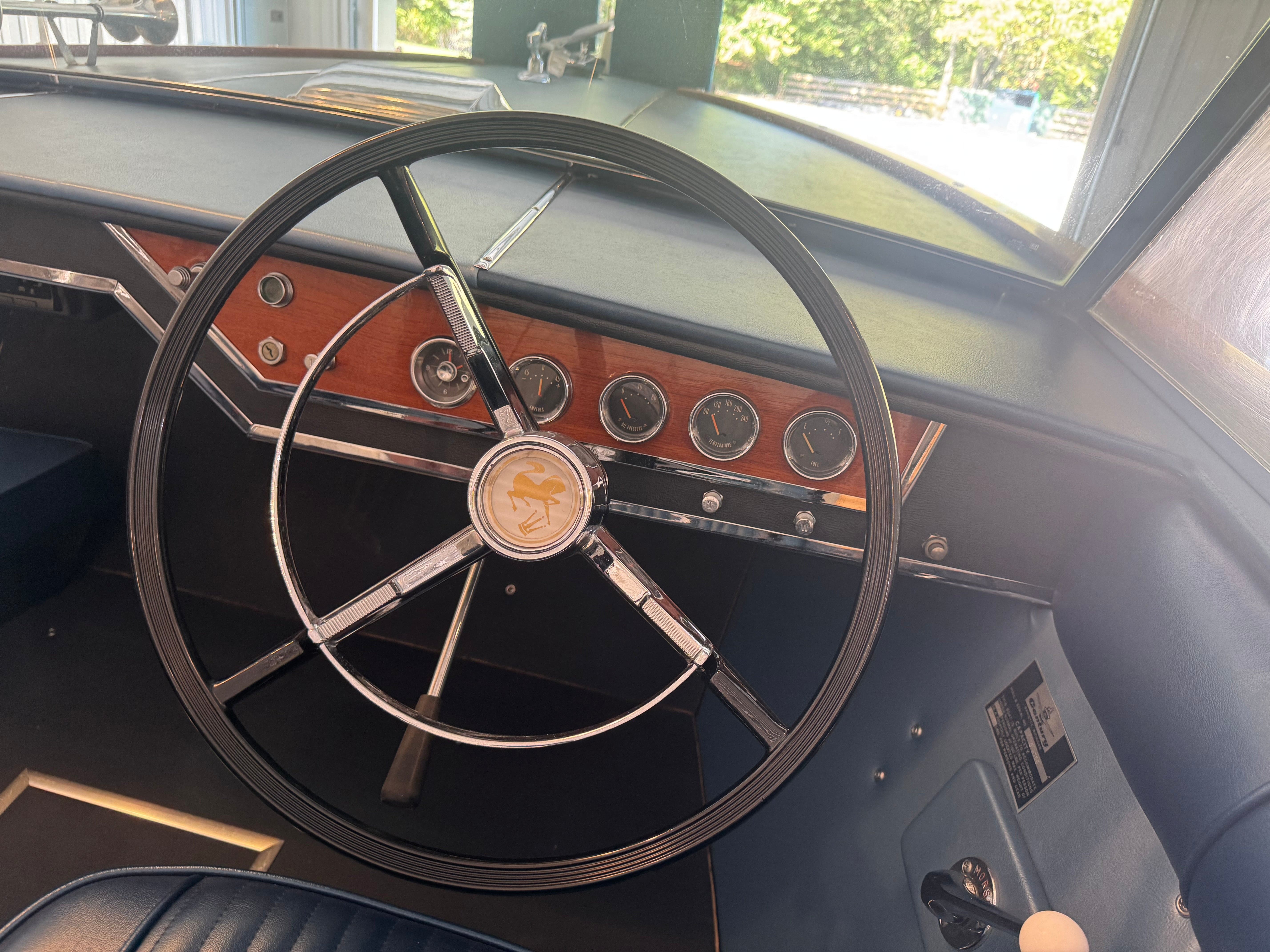 1967 Century Arabian 19'