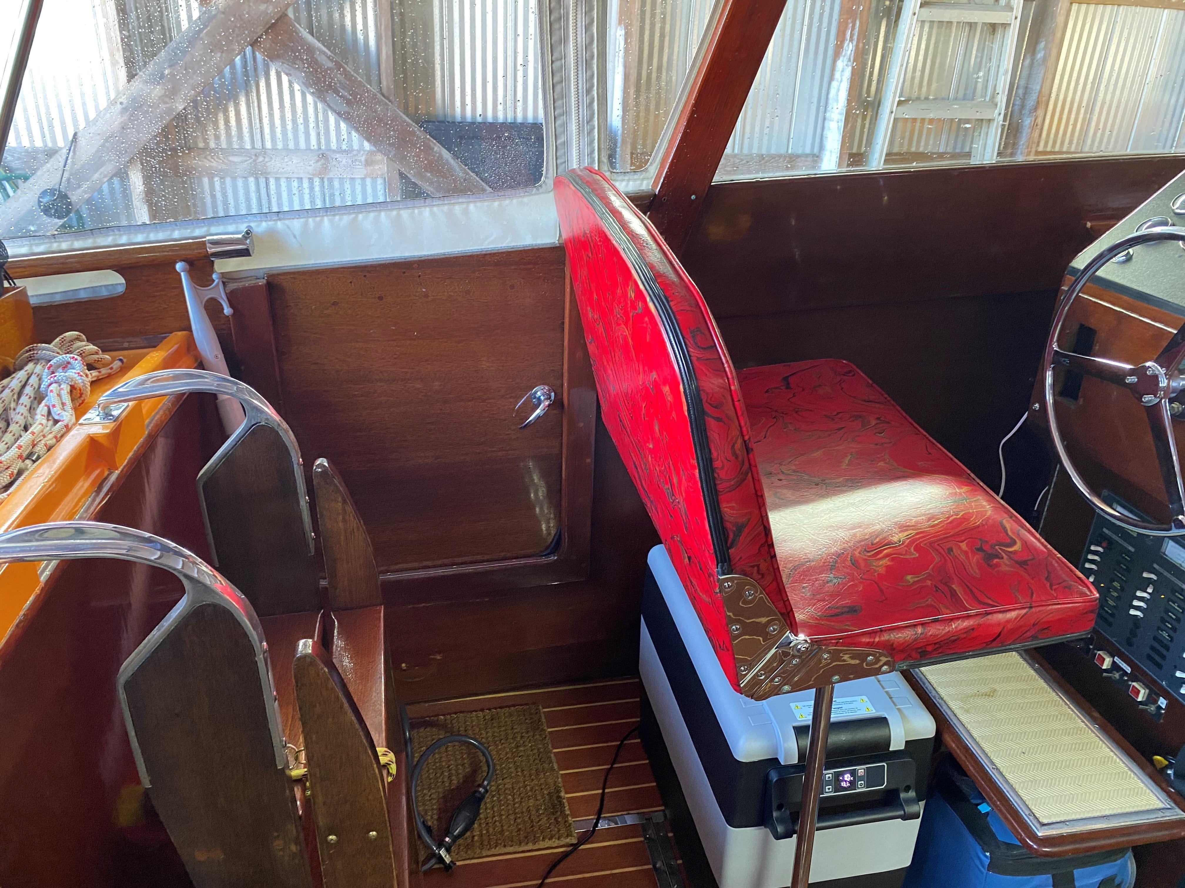 1954 CHRIS-CRAFT 36' CORVETTE