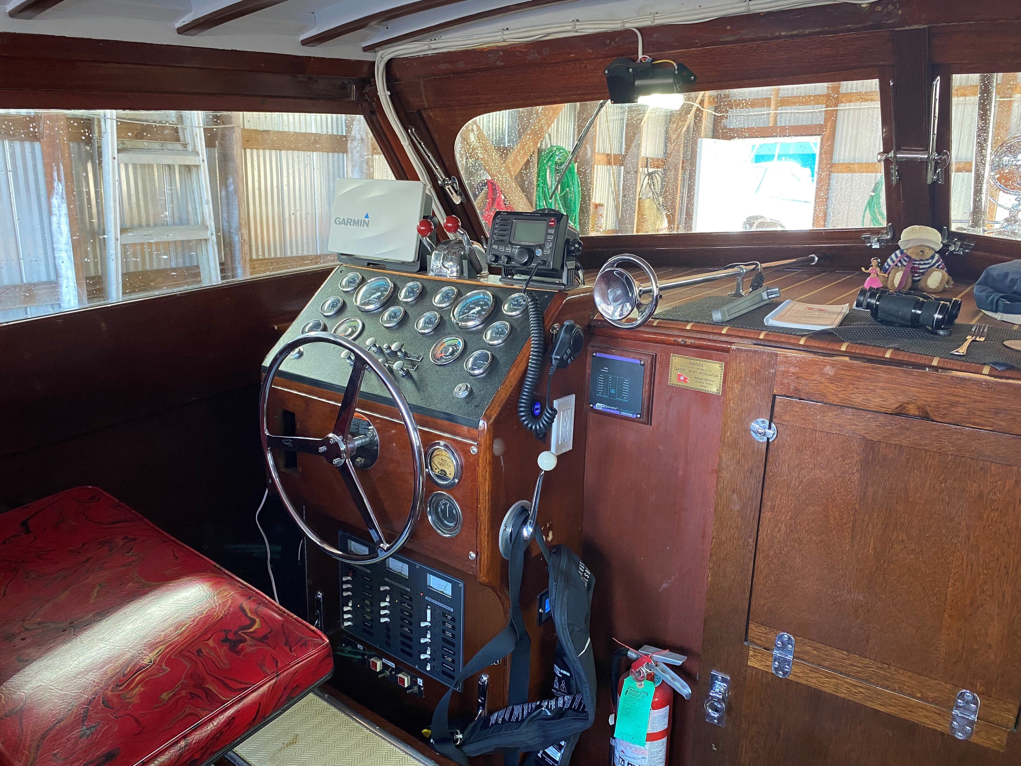 1954 CHRIS-CRAFT 36' CORVETTE