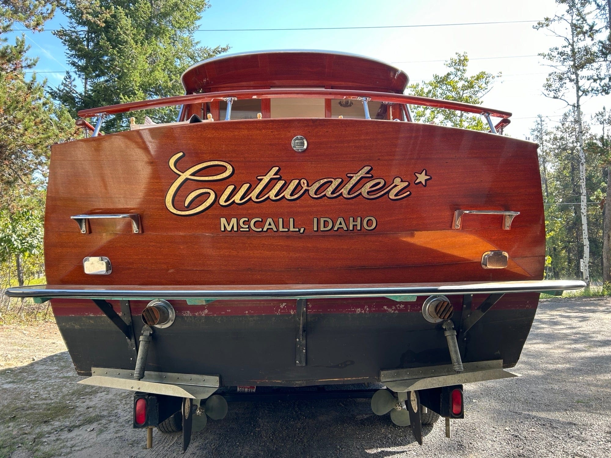 1958 CHRIS-CRAFT 32' SEDAN CRUISER