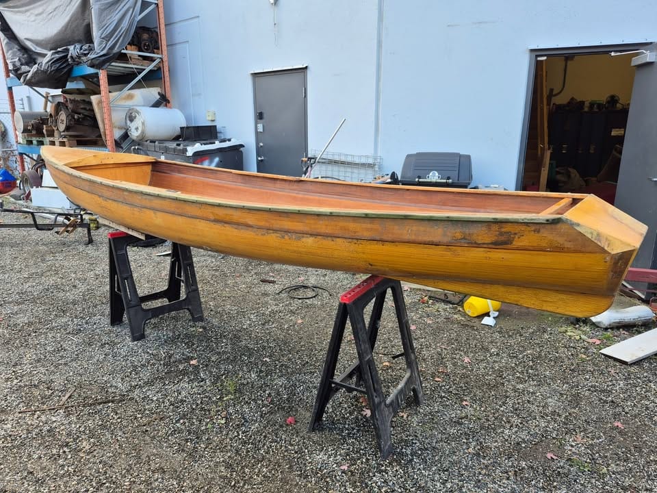 CUSTOM BUILT CEDAR STRIP ROWING SKIFF
