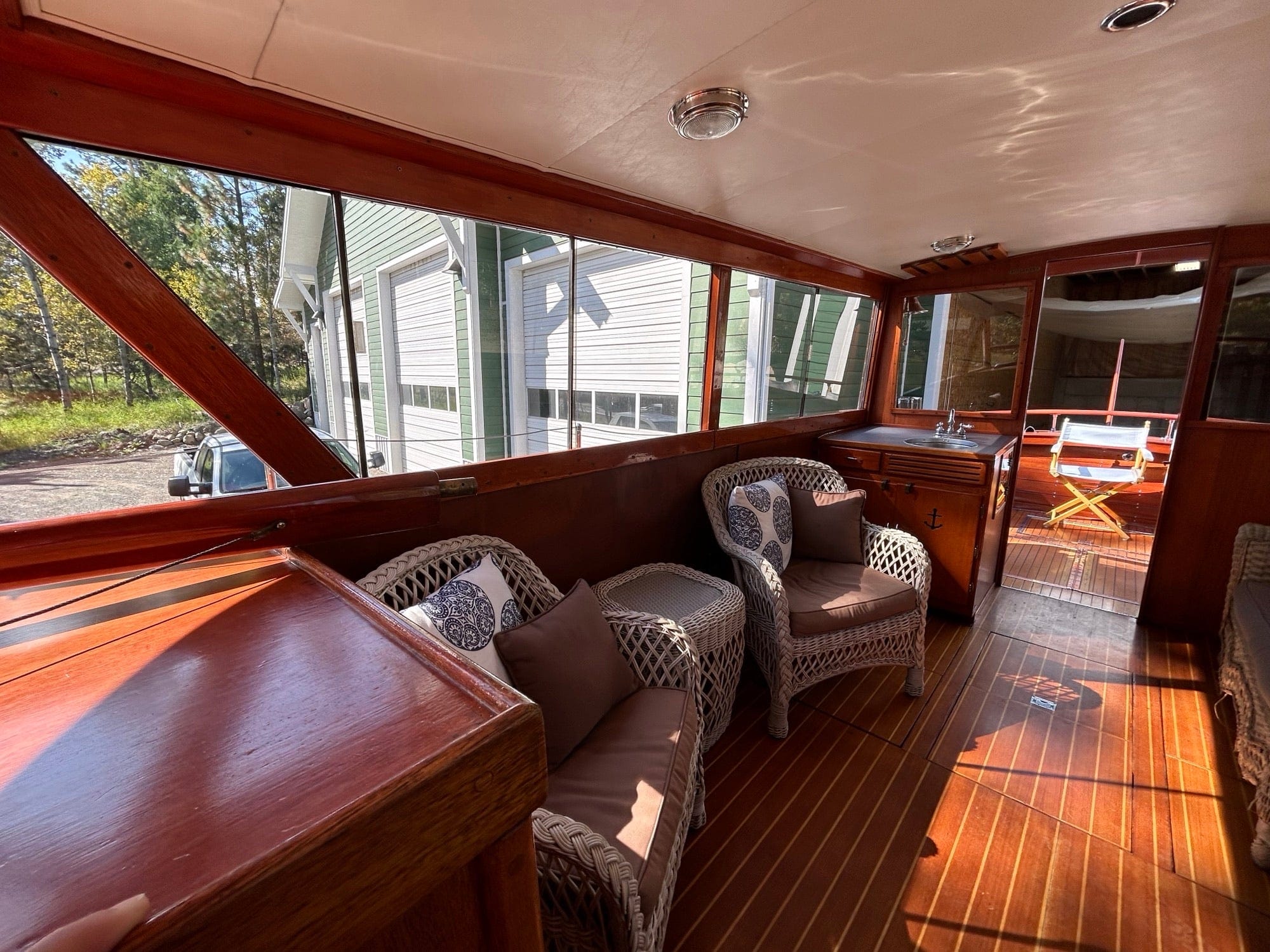 1958 CHRIS-CRAFT 32' SEDAN CRUISER