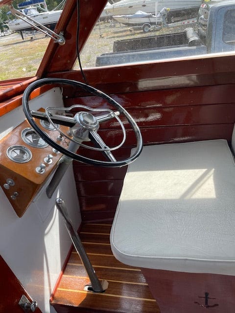 1956 CHRIS-CRAFT 26' SEMI ENCLOSED