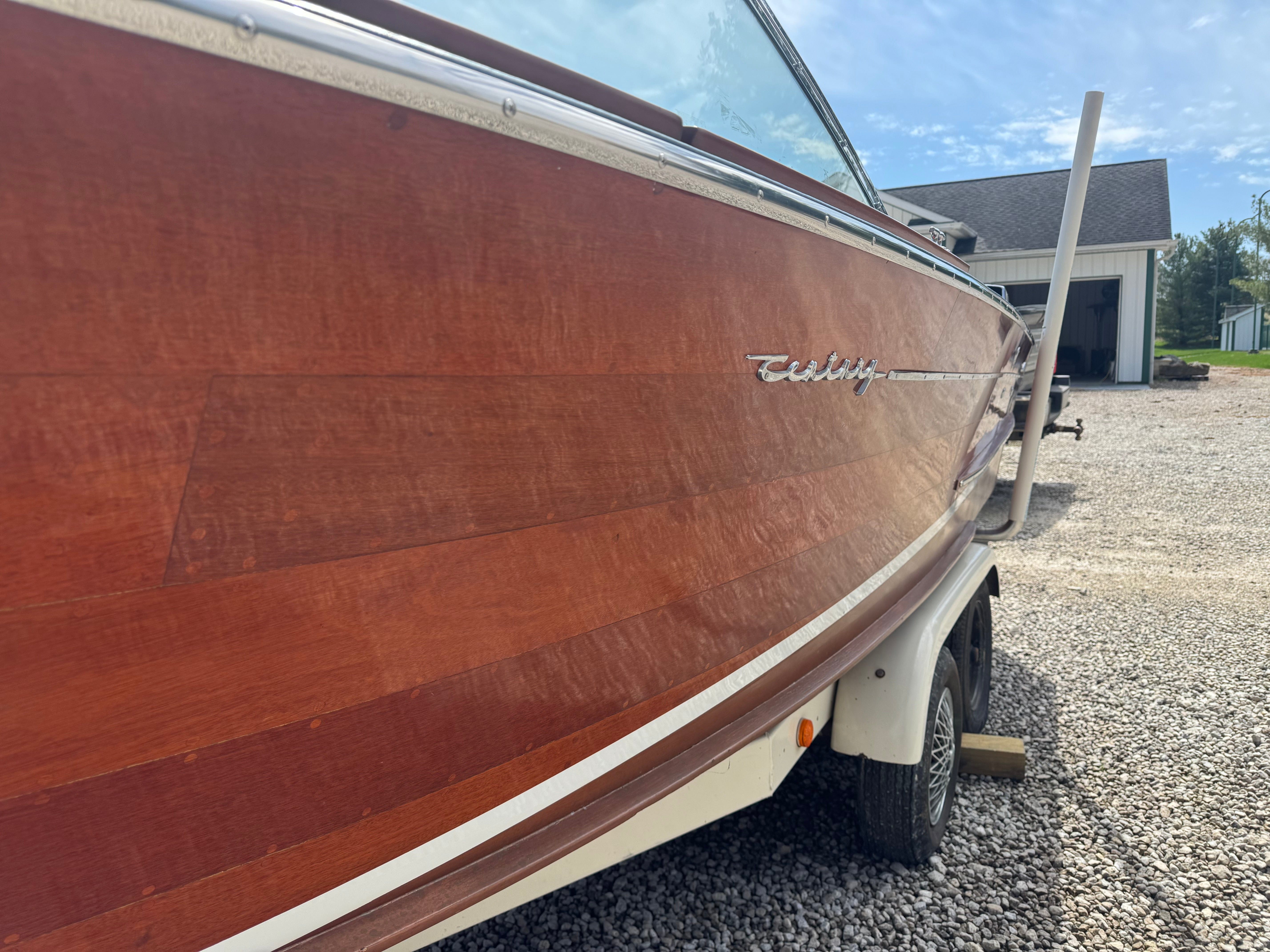 1967 Century Arabian 19'