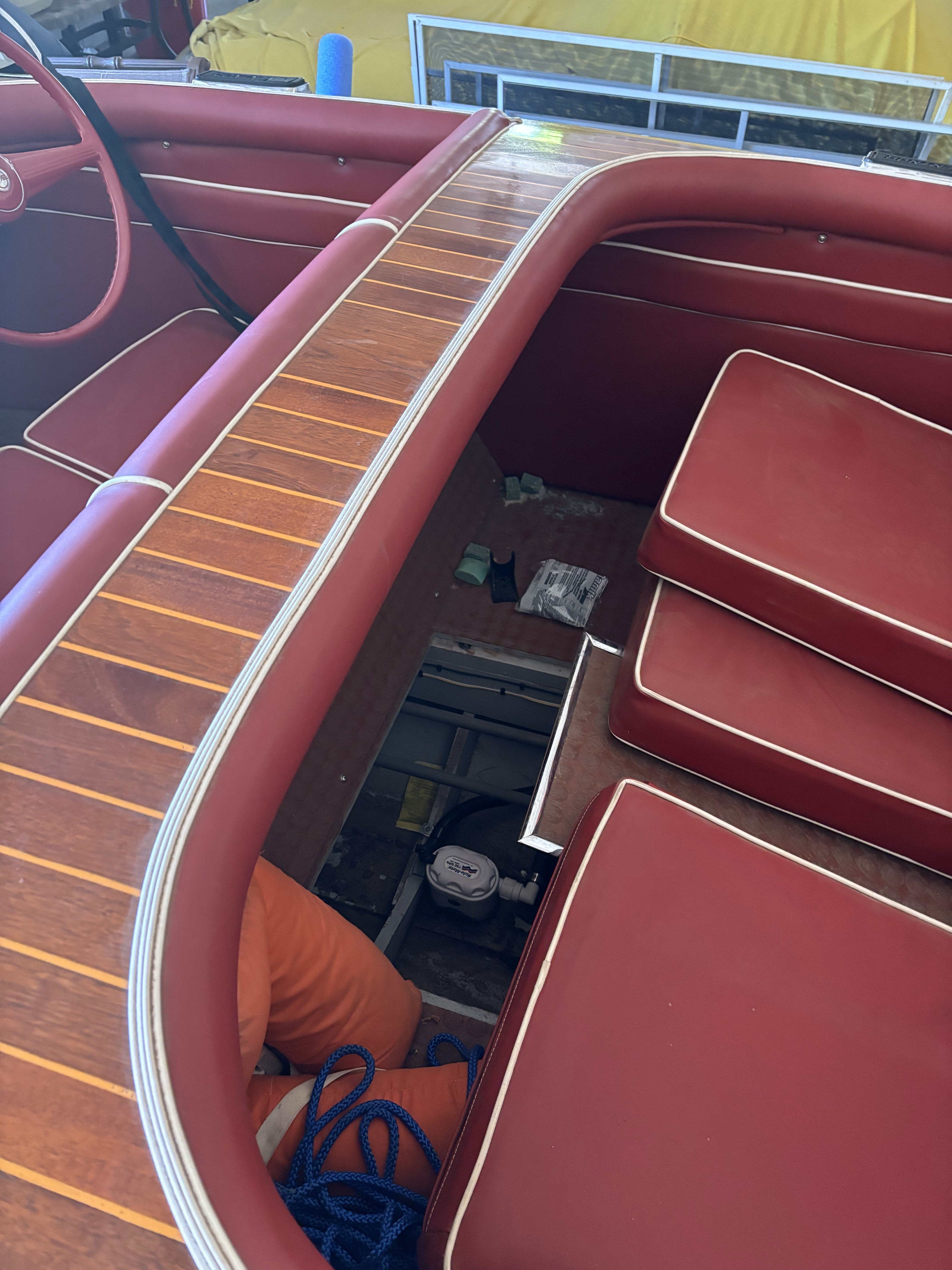1950 20' VENTNOR SPORT RUNABOUT