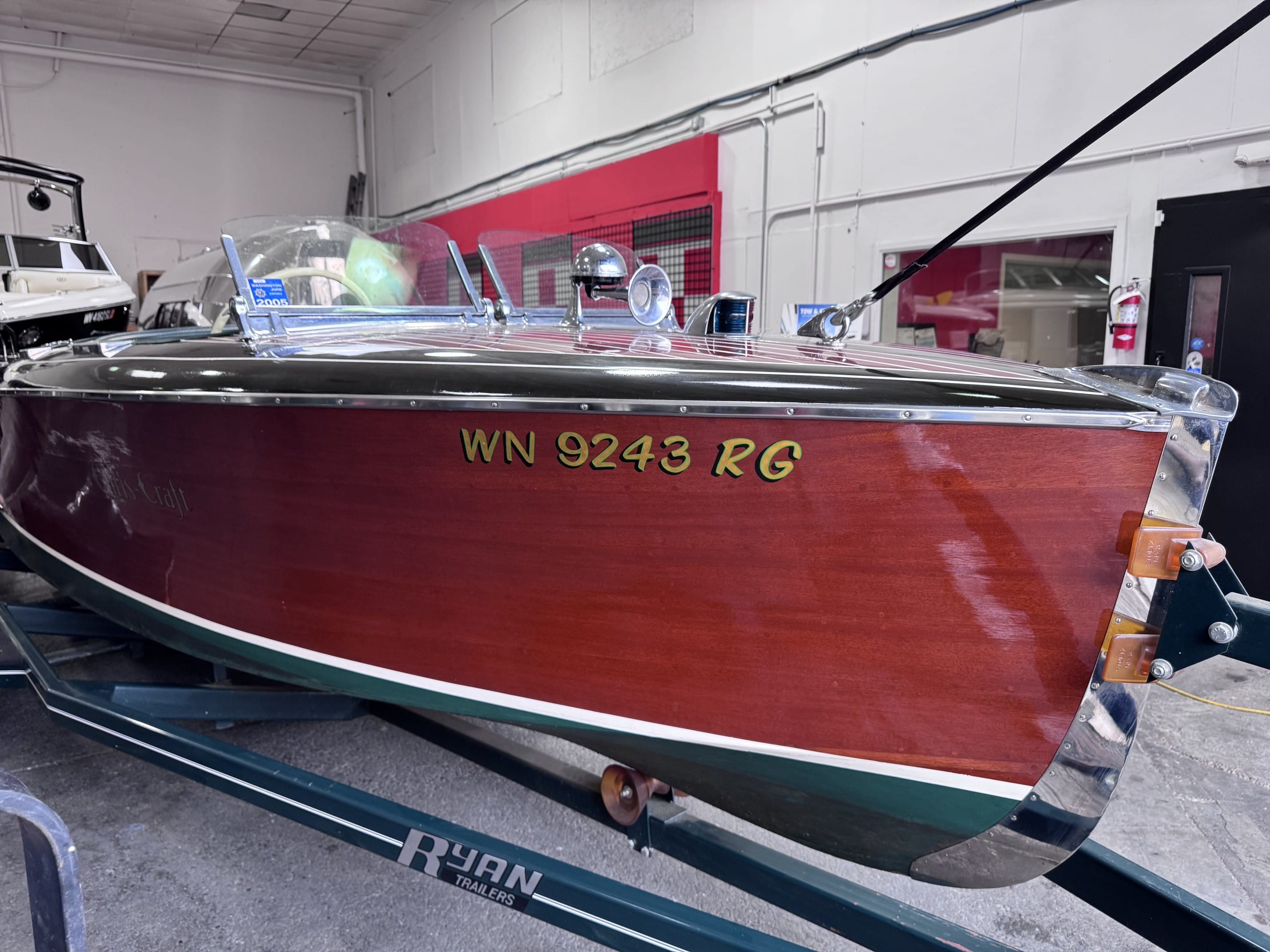 1940 19' CHRIS-CRAFT CUSTOM RUNABOUT