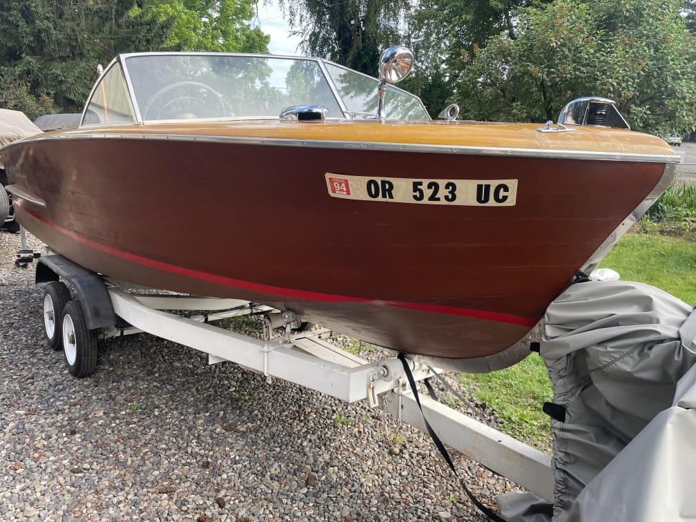 1951 CHRIS CRAFT 19' HOLIDAY