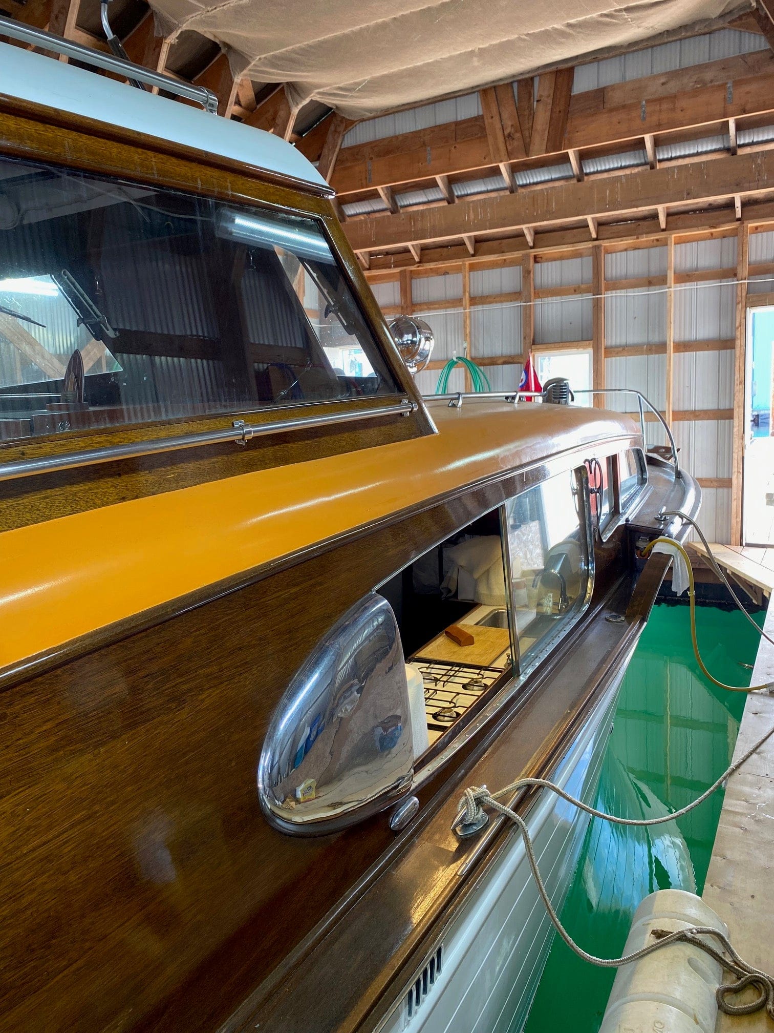 1954 CHRIS-CRAFT 36' CORVETTE