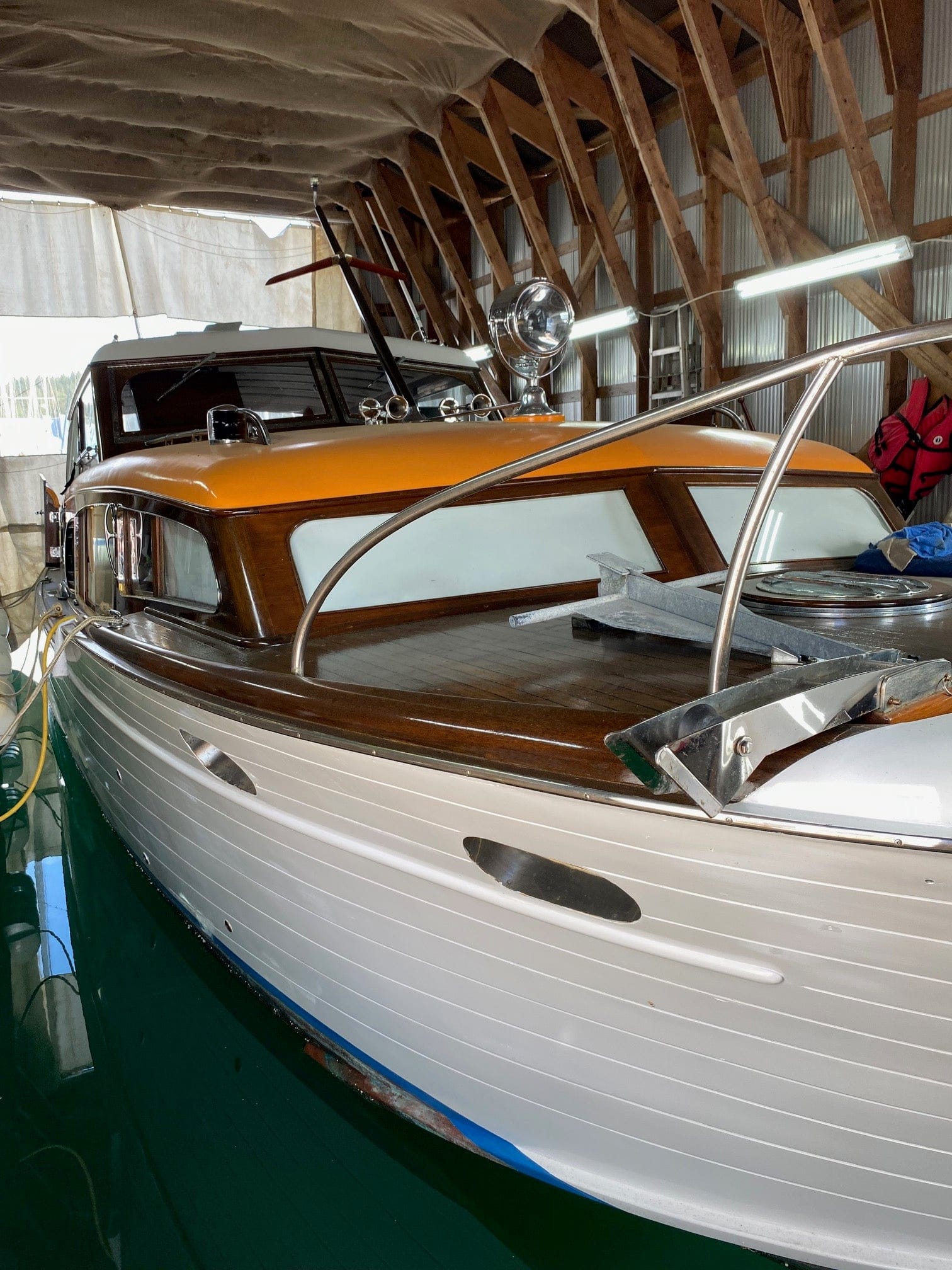 1954 CHRIS-CRAFT 36' CORVETTE
