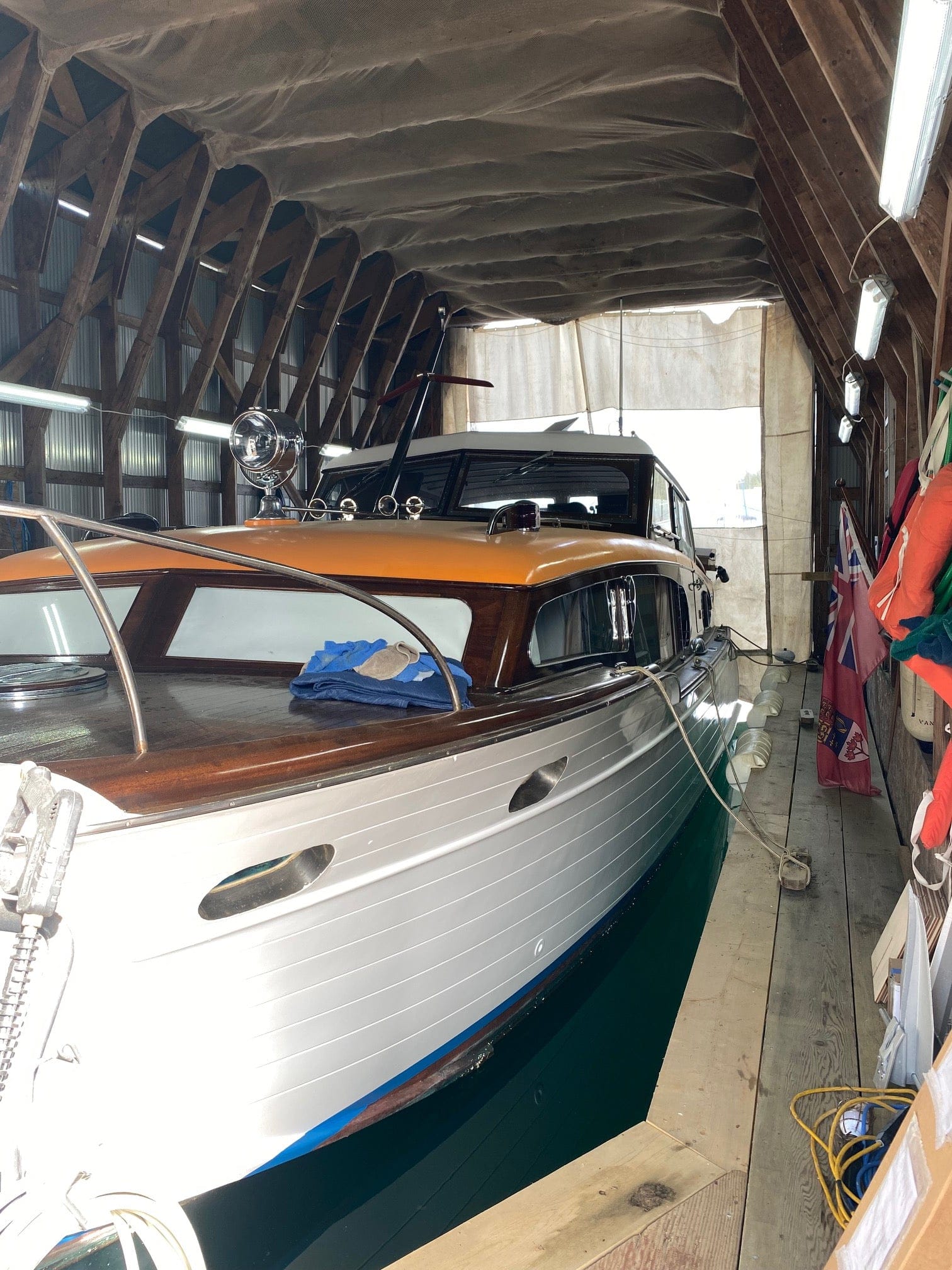 1954 CHRIS-CRAFT 36' CORVETTE