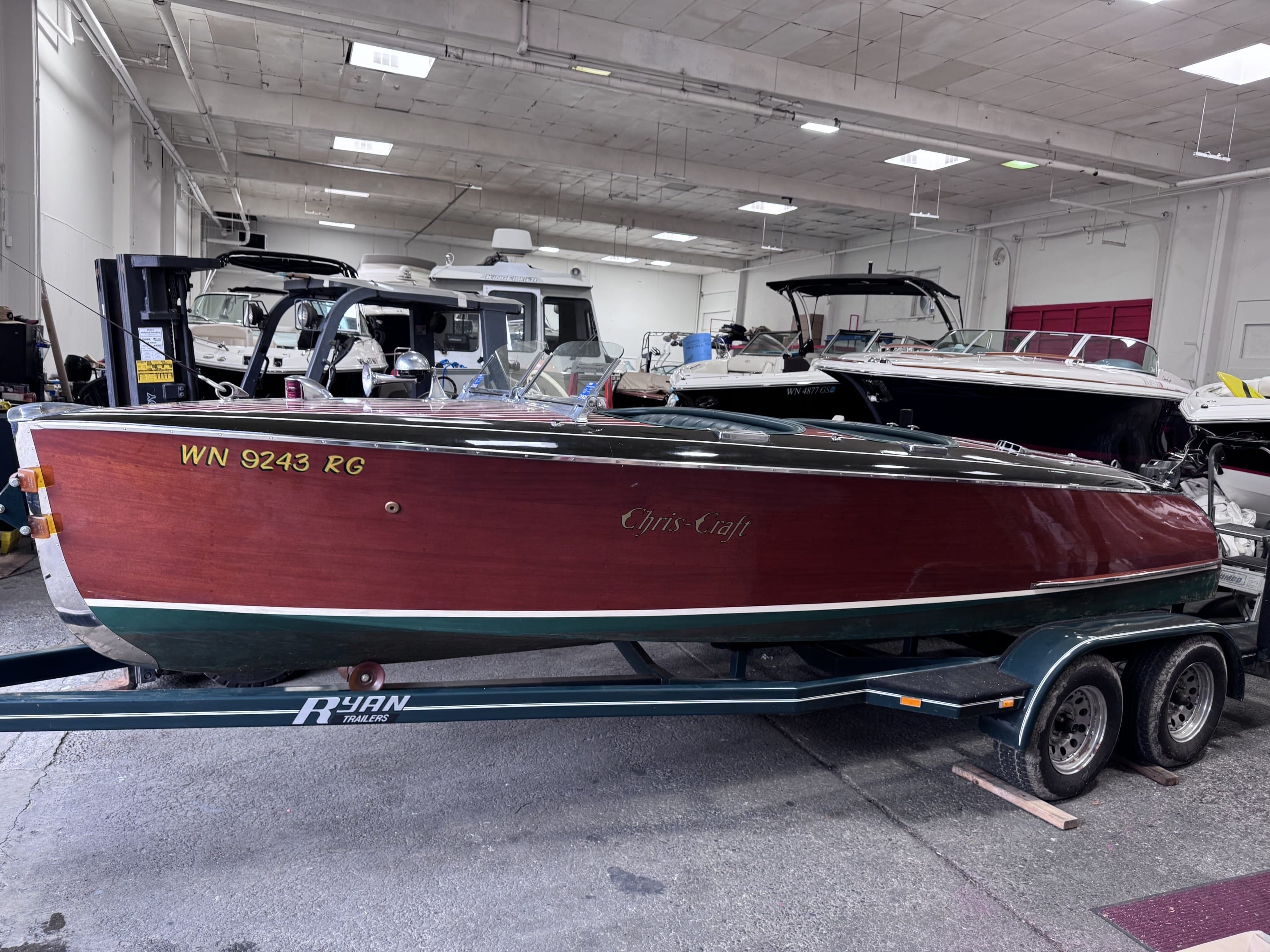 1940 19' CHRIS-CRAFT CUSTOM RUNABOUT