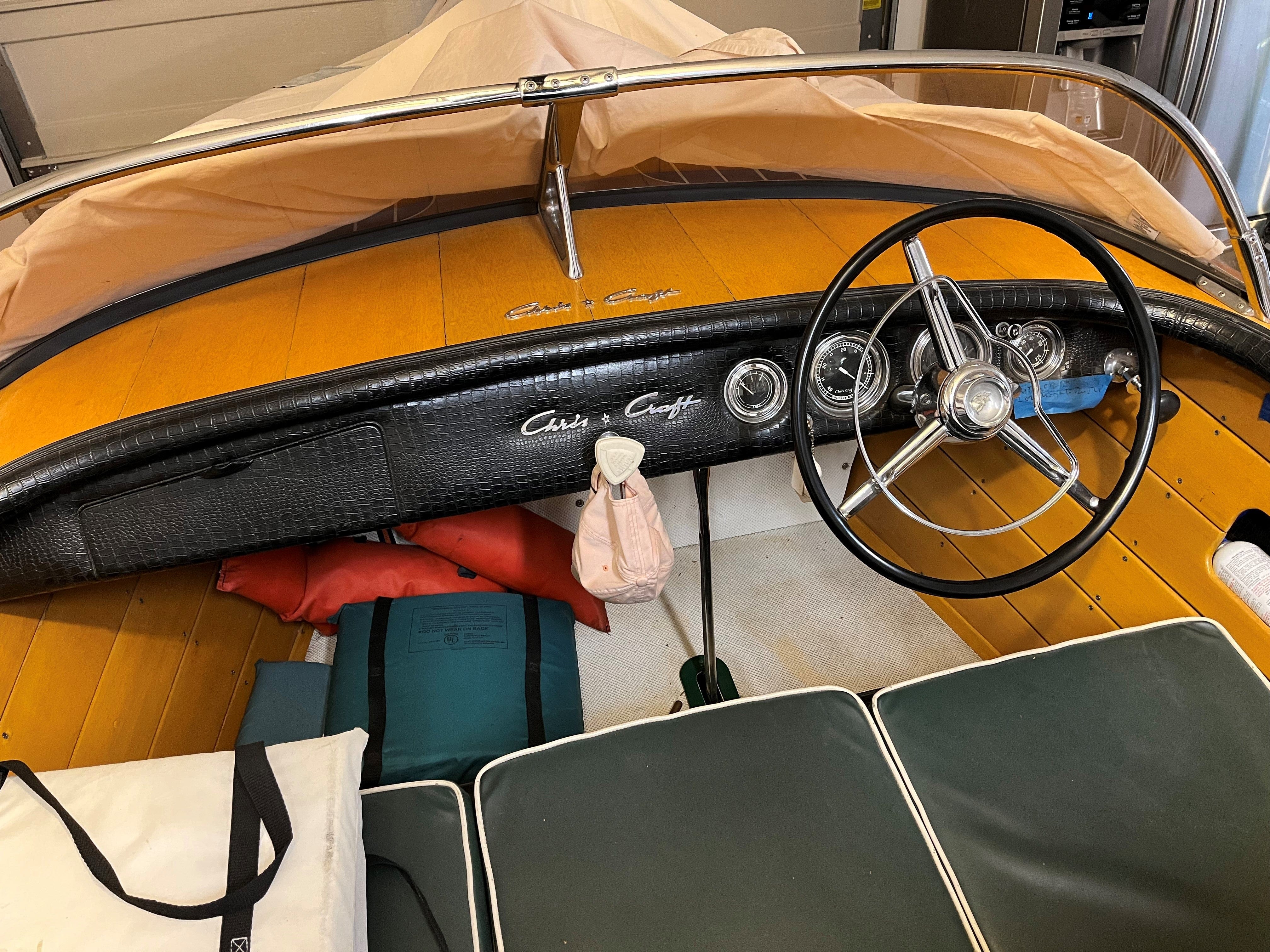 1957 CHRIS-CRAFT CAPRI 19'