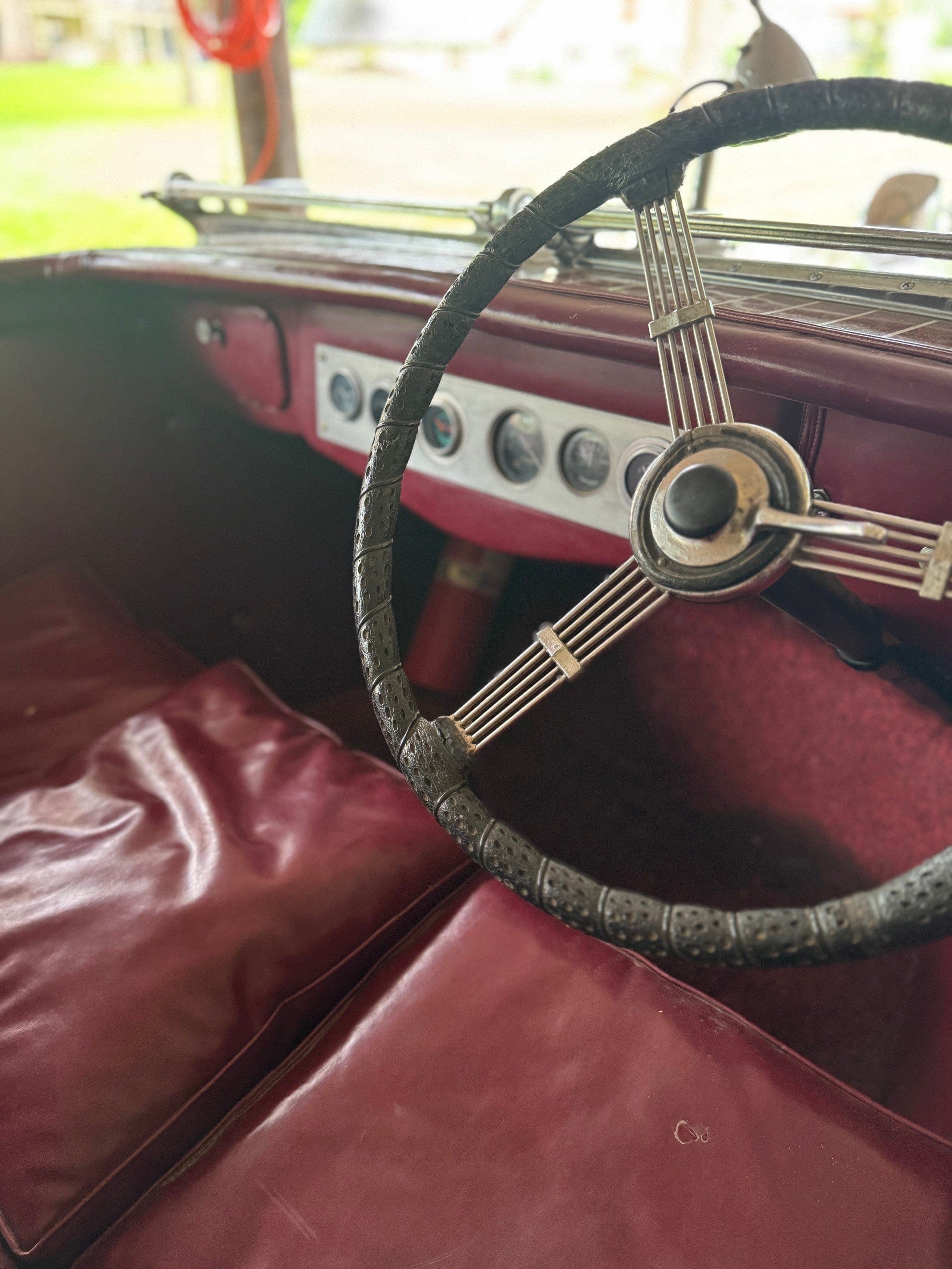 1939 19' Custom Barrel Back Runabout