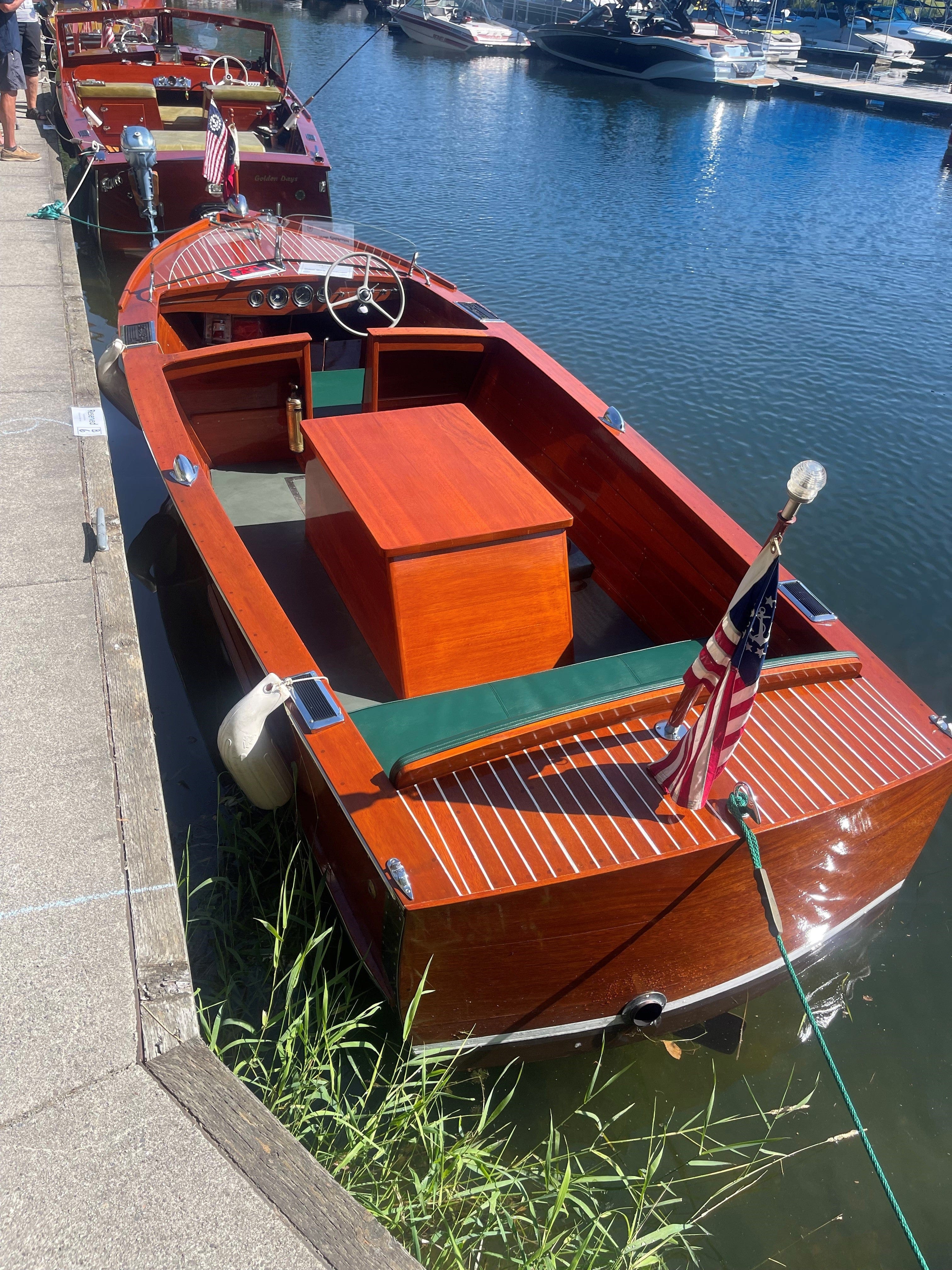 1940 CHRIS-CRAFT 18' UTILITY RUNABOUT