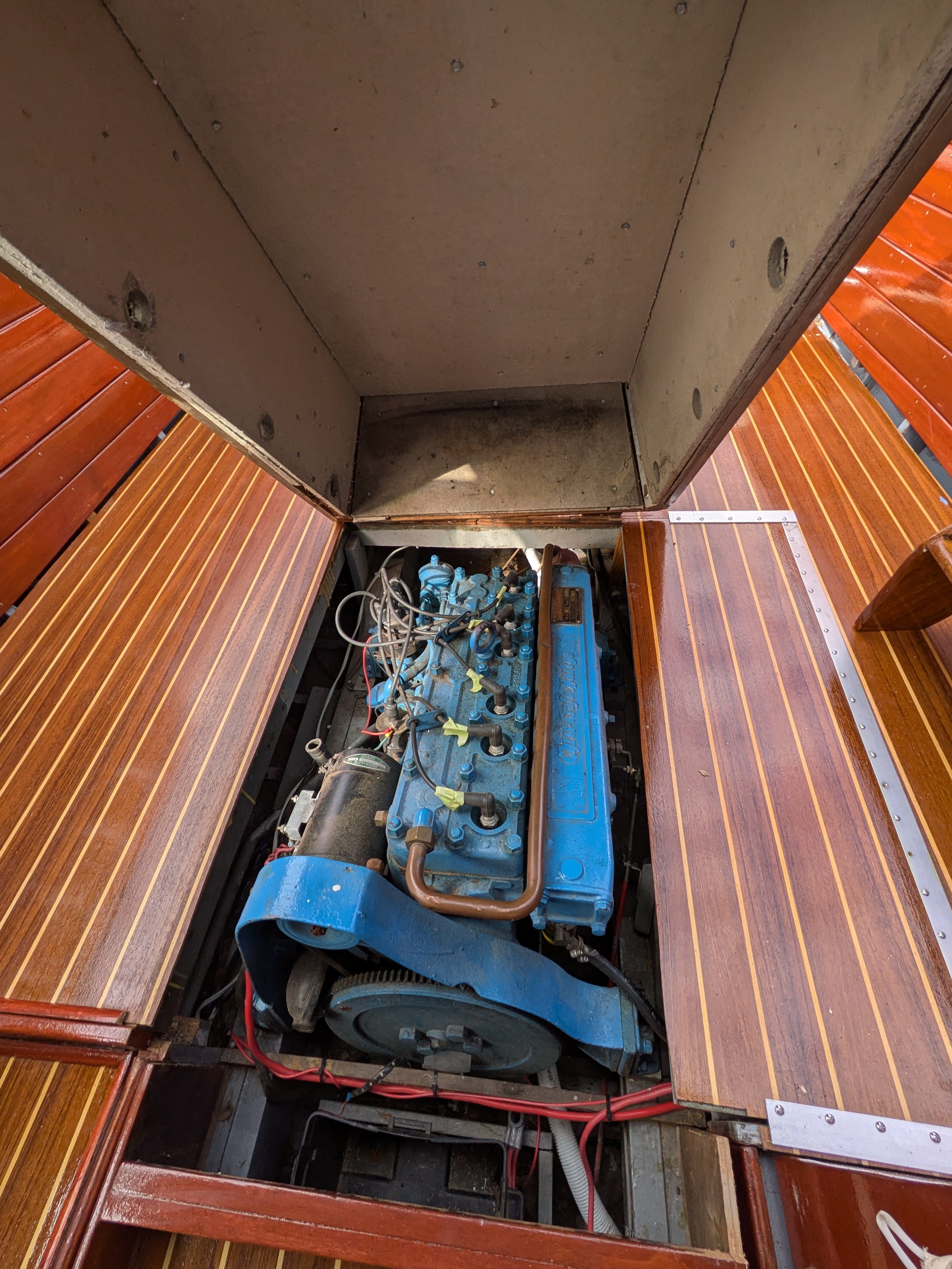 1956 CHRIS-CRAFT 26' SEMI ENCLOSED