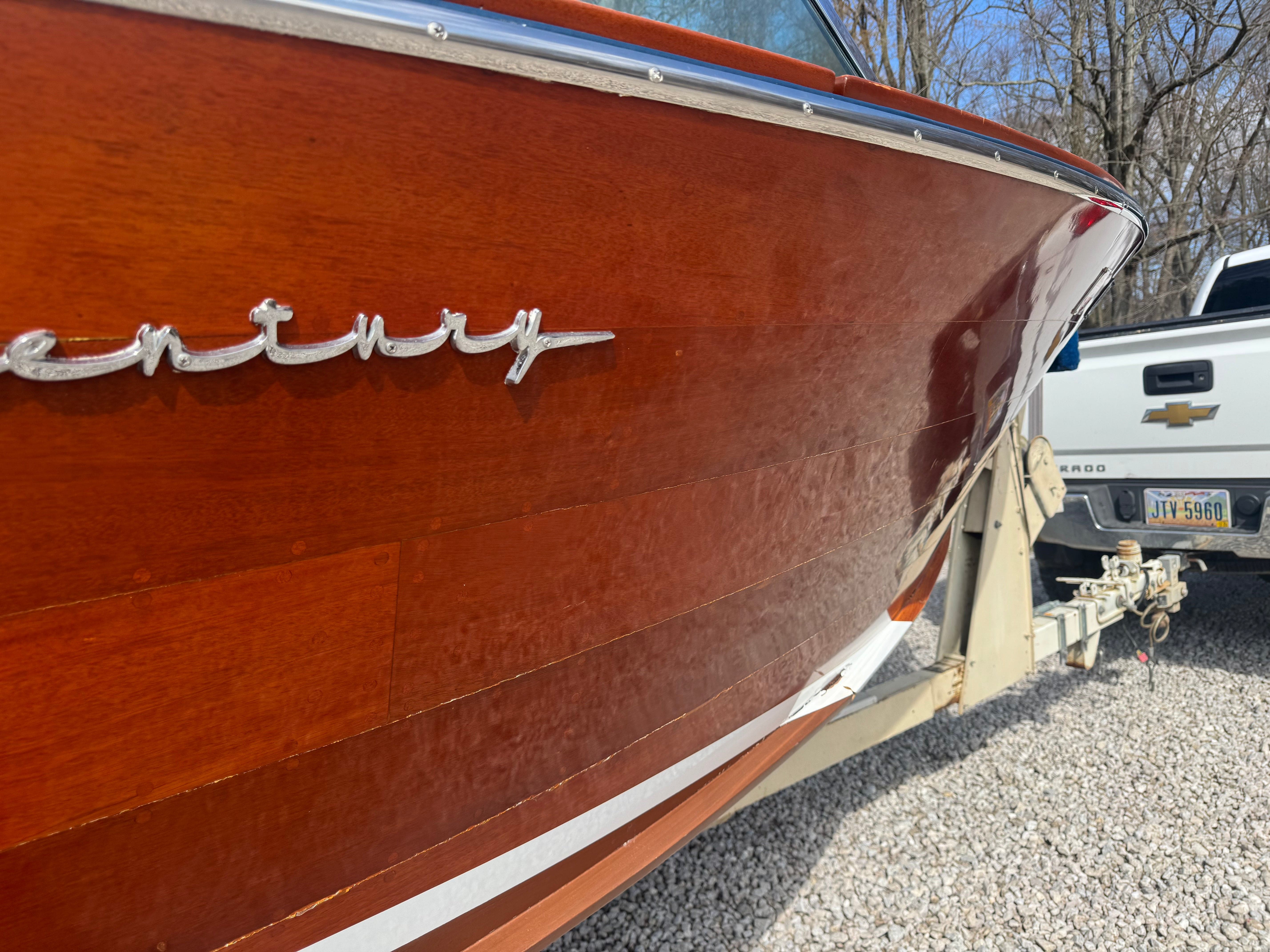 1967 Century Arabian 19'