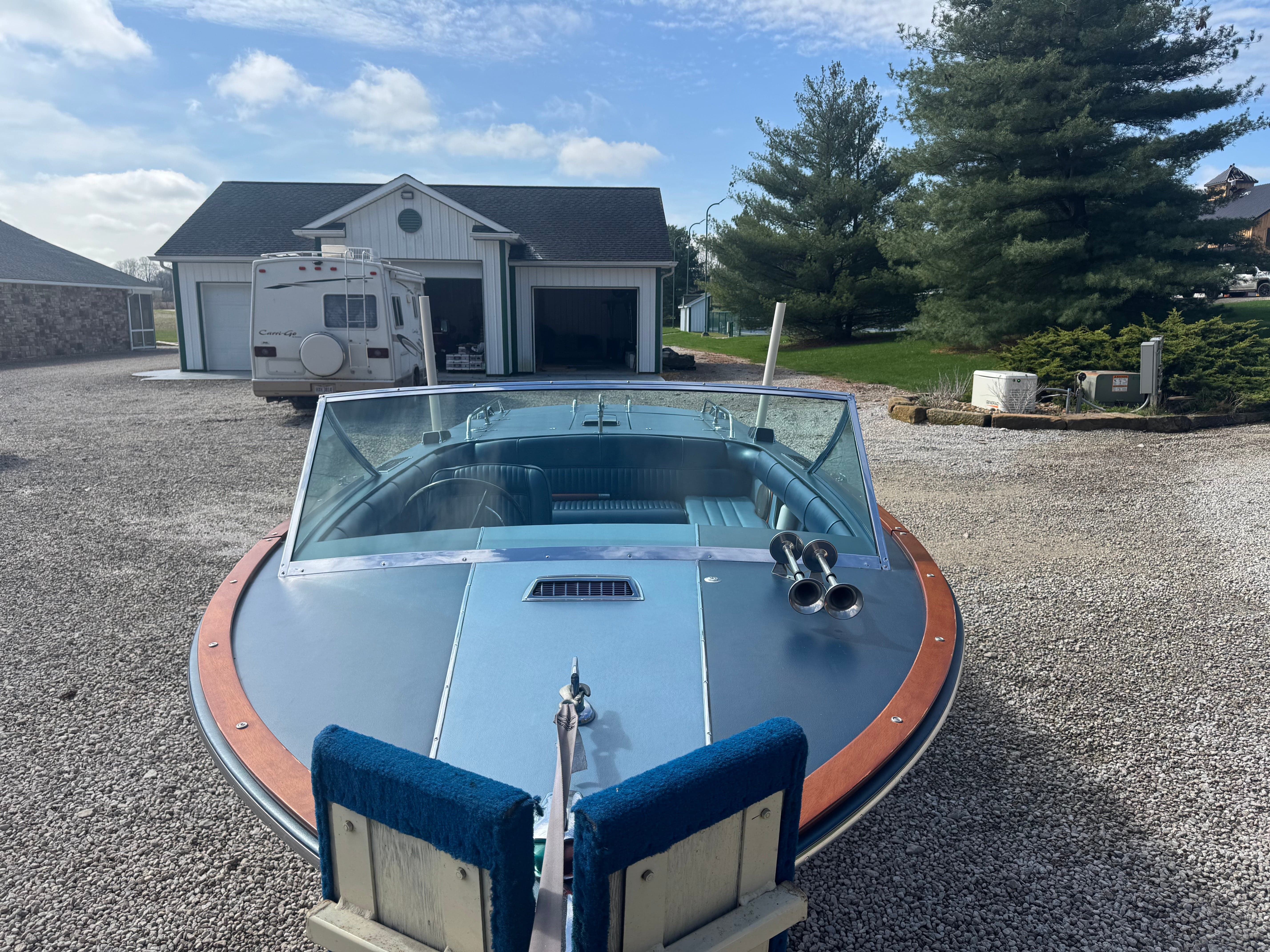 1967 Century Arabian 19'