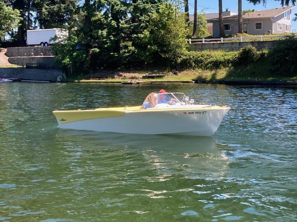 1958 Arenacraft Manta 18'