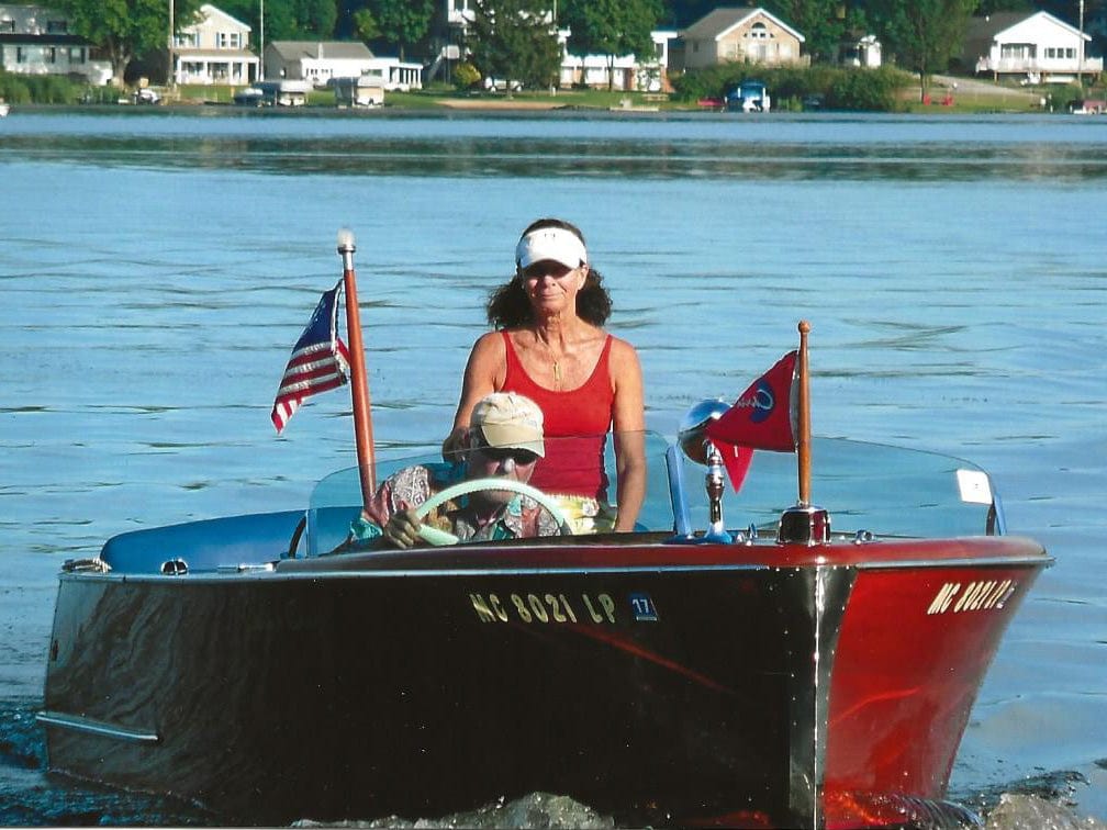 1949 CHRIS-CRAFT 18' DELUXE