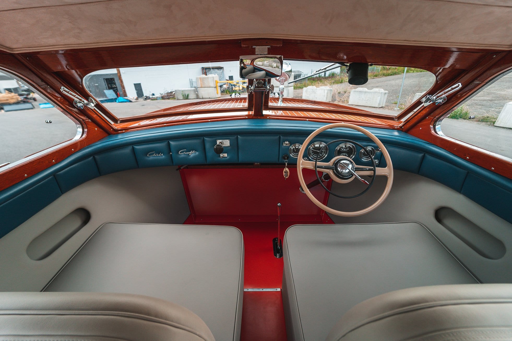 1954 CHRIS-CRAFT 22' CUSTOM SEDAN