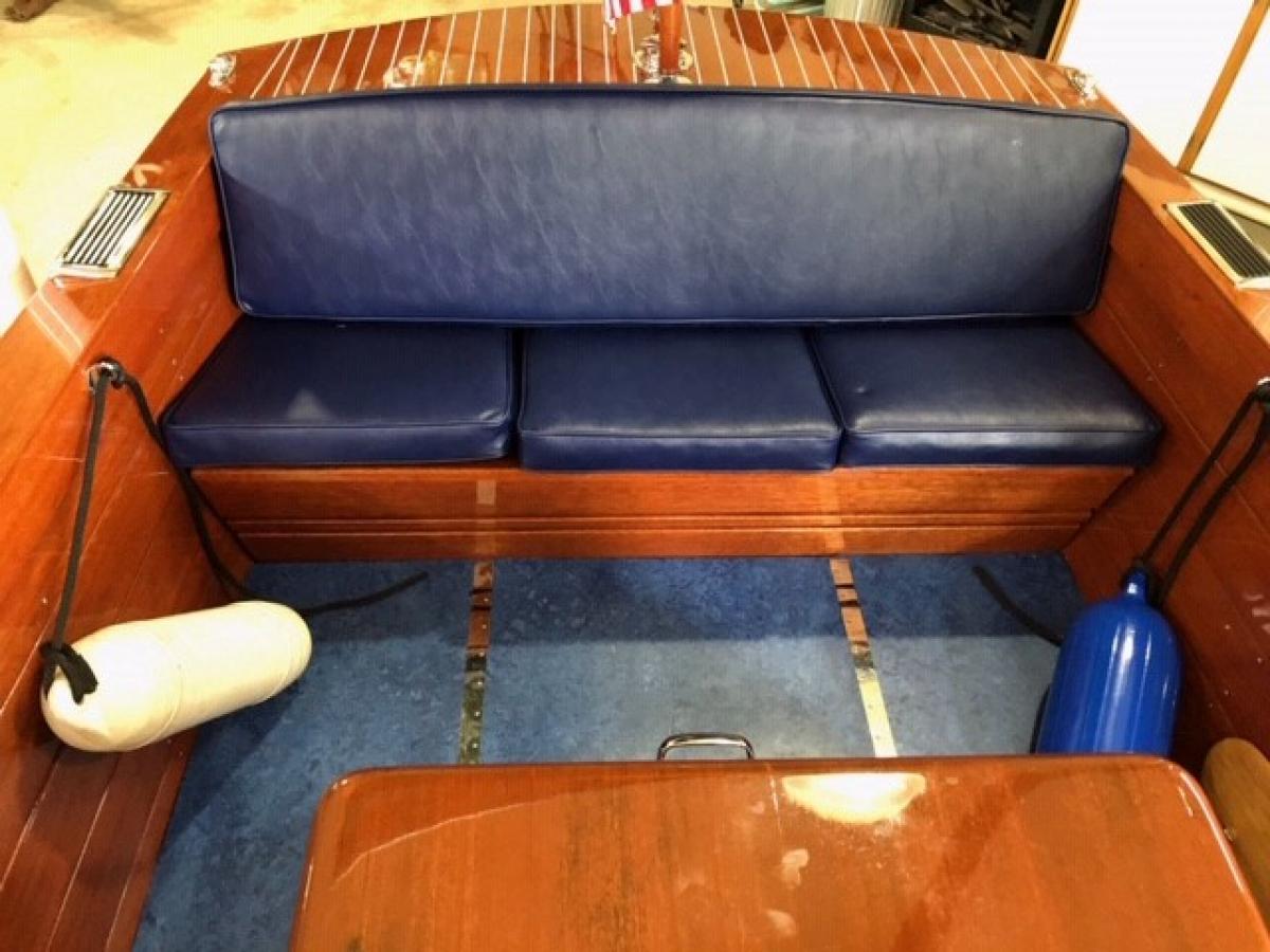 Classic Wooden Boat for Sale - 1941 CHRIS-CRAFT 18' DELUXE UTILITY RUNABOUT