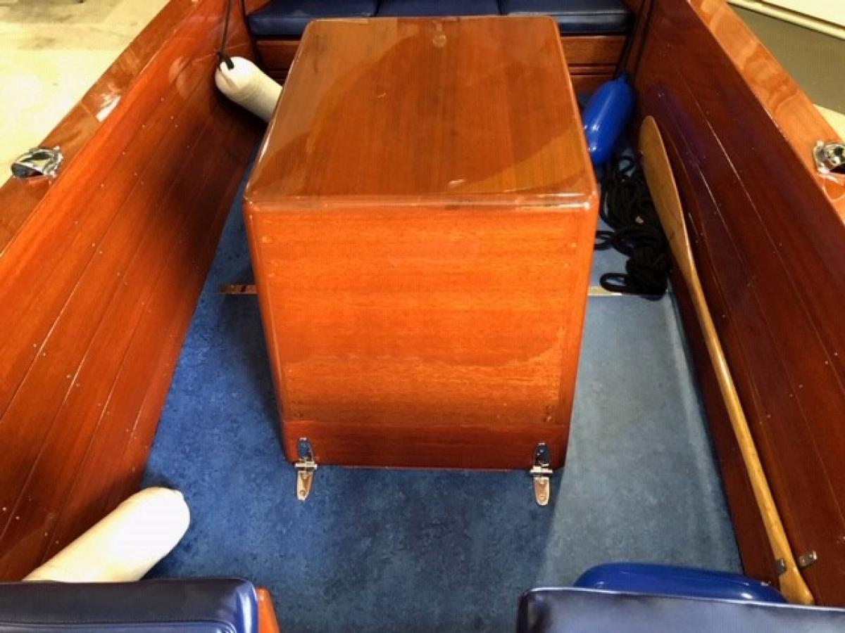 Classic Wooden Boat for Sale - 1941 CHRIS-CRAFT 18' DELUXE UTILITY RUNABOUT
