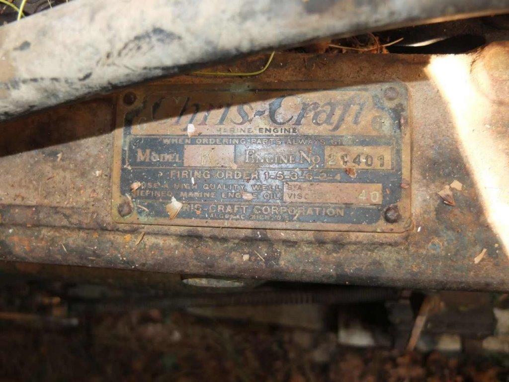 Classic Wooden Boat for Sale - 1941 CHRIS-CRAFT 26' DELUXE CRUISER