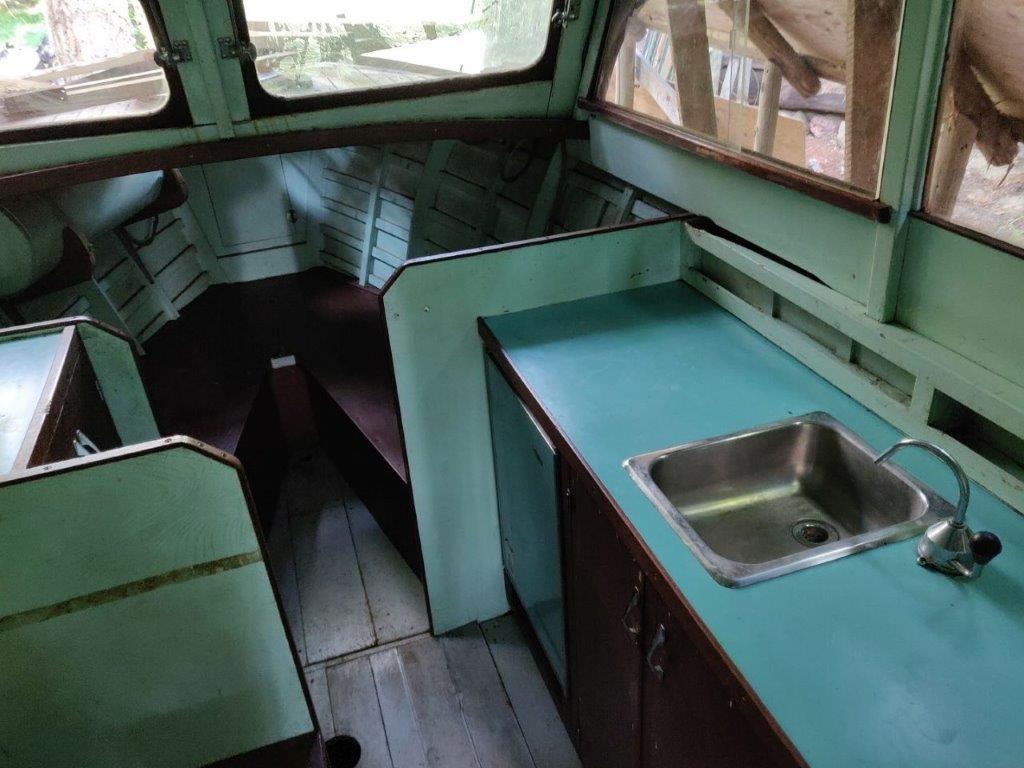 Classic Wooden Boat for Sale - 1941 CHRIS-CRAFT 26' DELUXE CRUISER