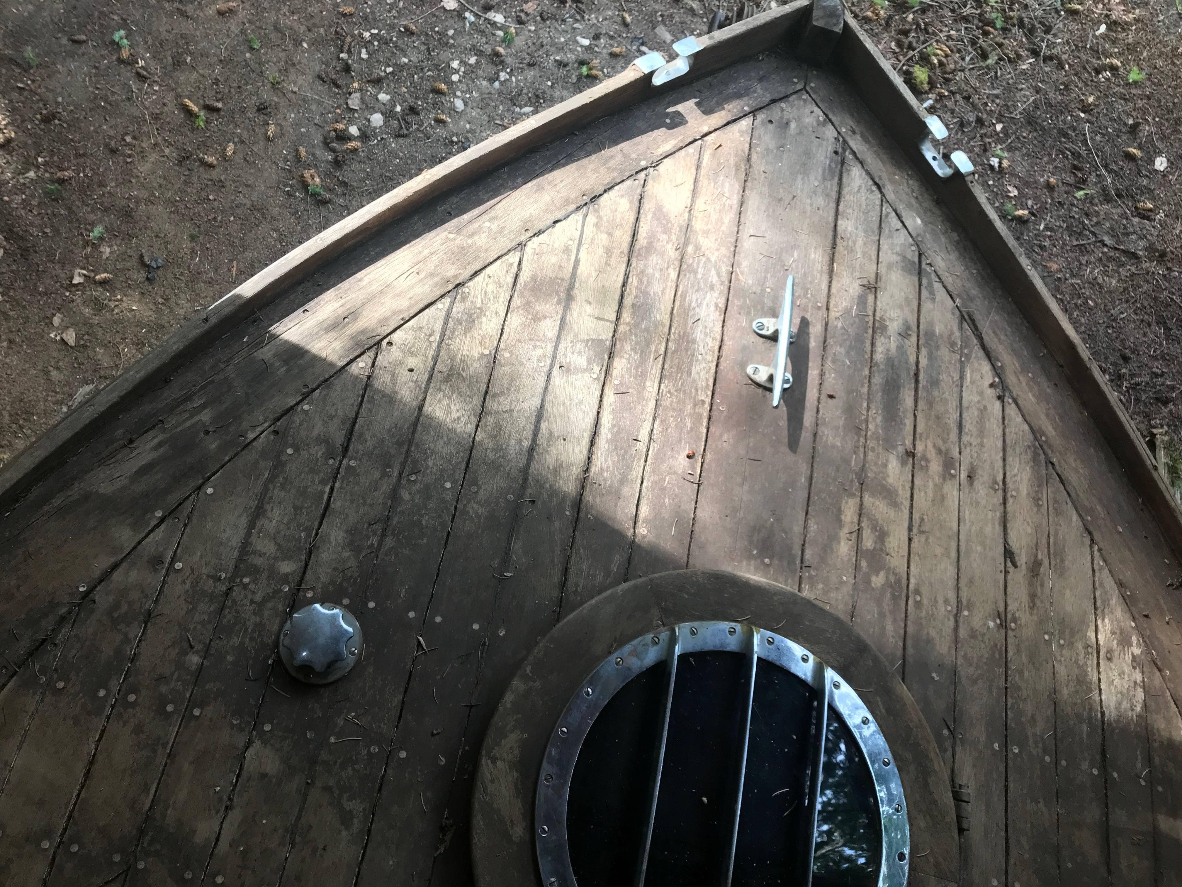 Classic Wooden Boat for Sale - 1941 CHRIS-CRAFT 26' DELUXE CRUISER