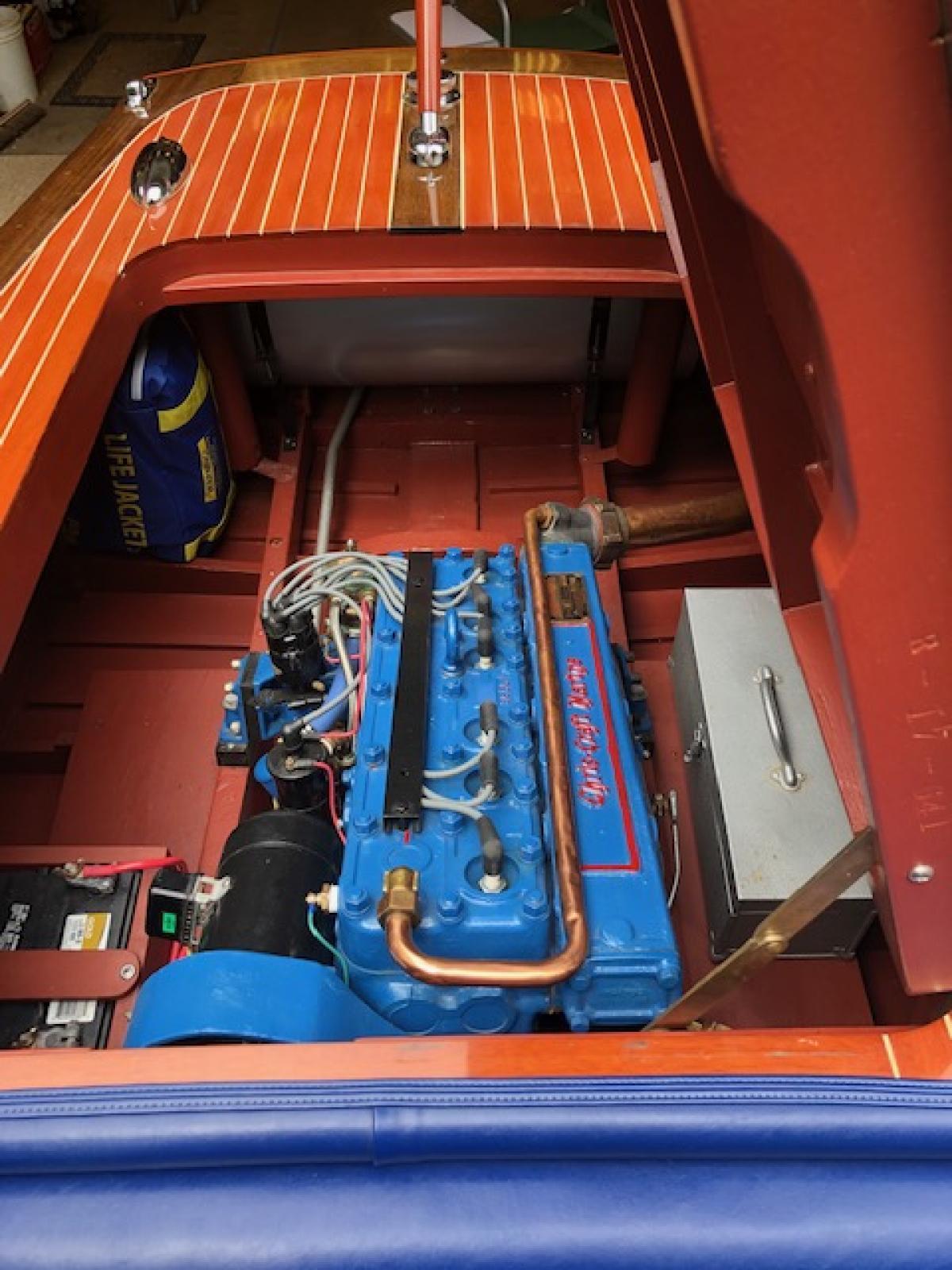 Classic Wooden Boat for Sale - 1947 CHRIS CRAFT 17' DELUXE