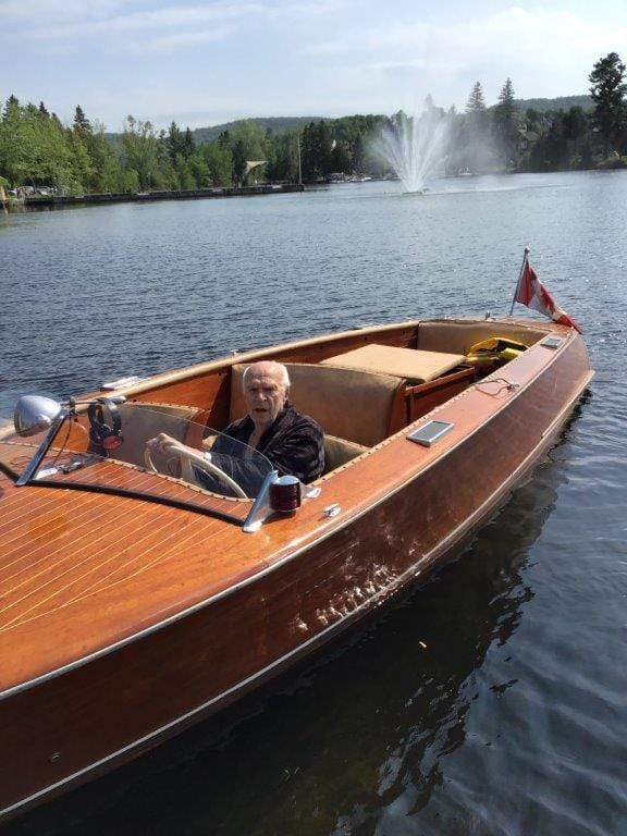 Classic Wooden Boat for Sale - 1948 JEFFERY 22'