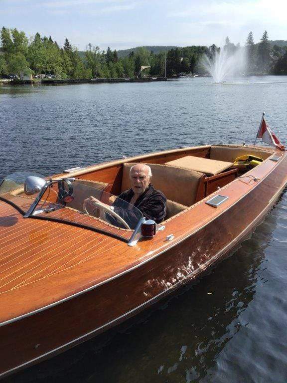 Classic Wooden Boat for Sale - 1948 JEFFERY 22'