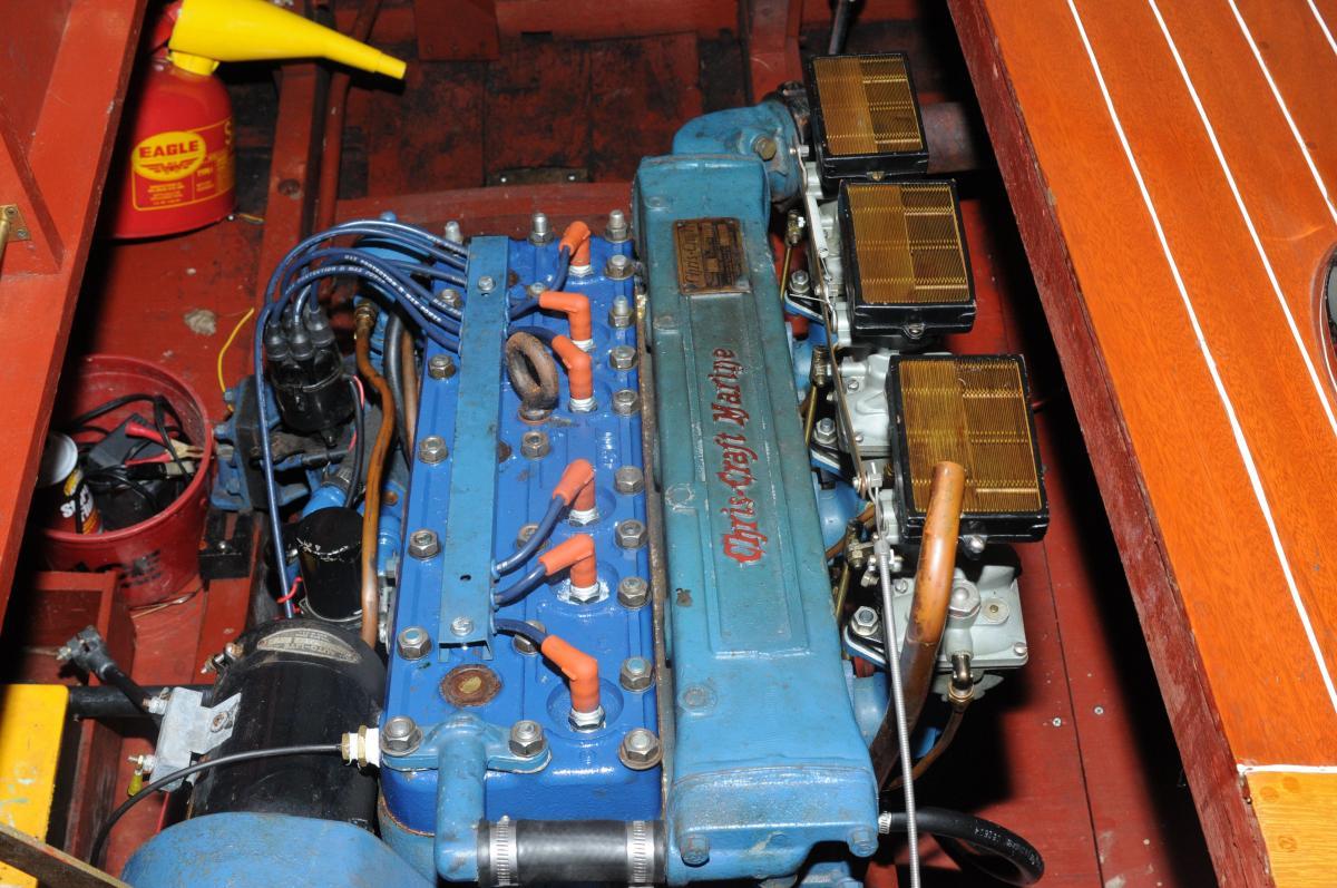 Classic Wooden Boat for Sale - 1949 CHRIS-CRAFT 18' RIVIERA