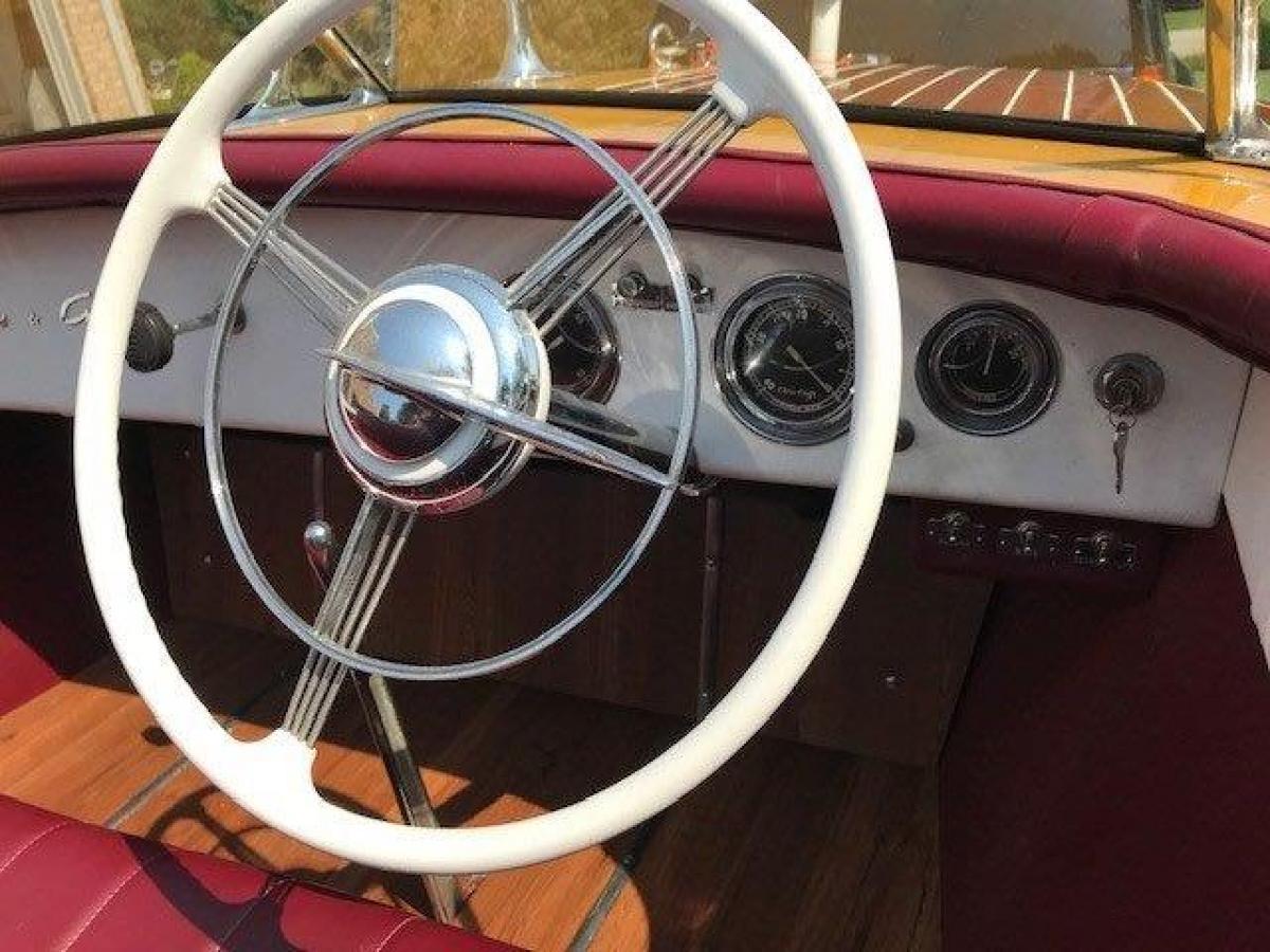 Classic Wooden Boat for Sale - 1950 CHRIS-CRAFT 18' RIVIERA
