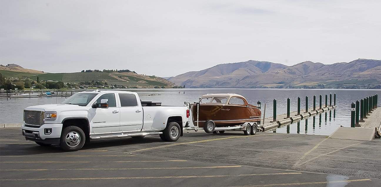 Classic Wooden Boat for Sale - 1954 CHRIS CRAFT 22' CUSTOM SEDAN