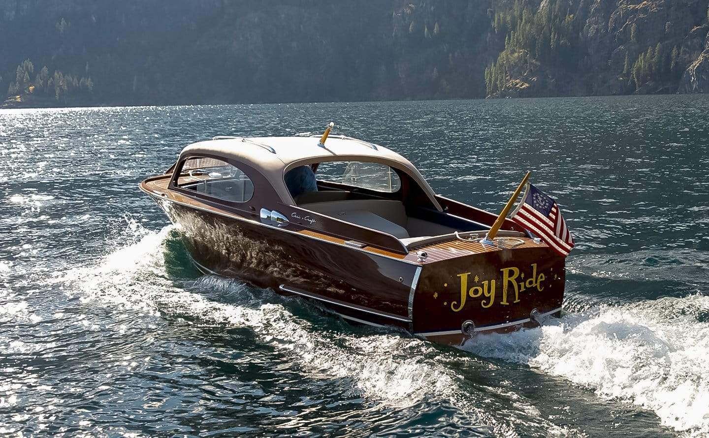 Classic Wooden Boat for Sale - 1954 CHRIS CRAFT 22' CUSTOM SEDAN