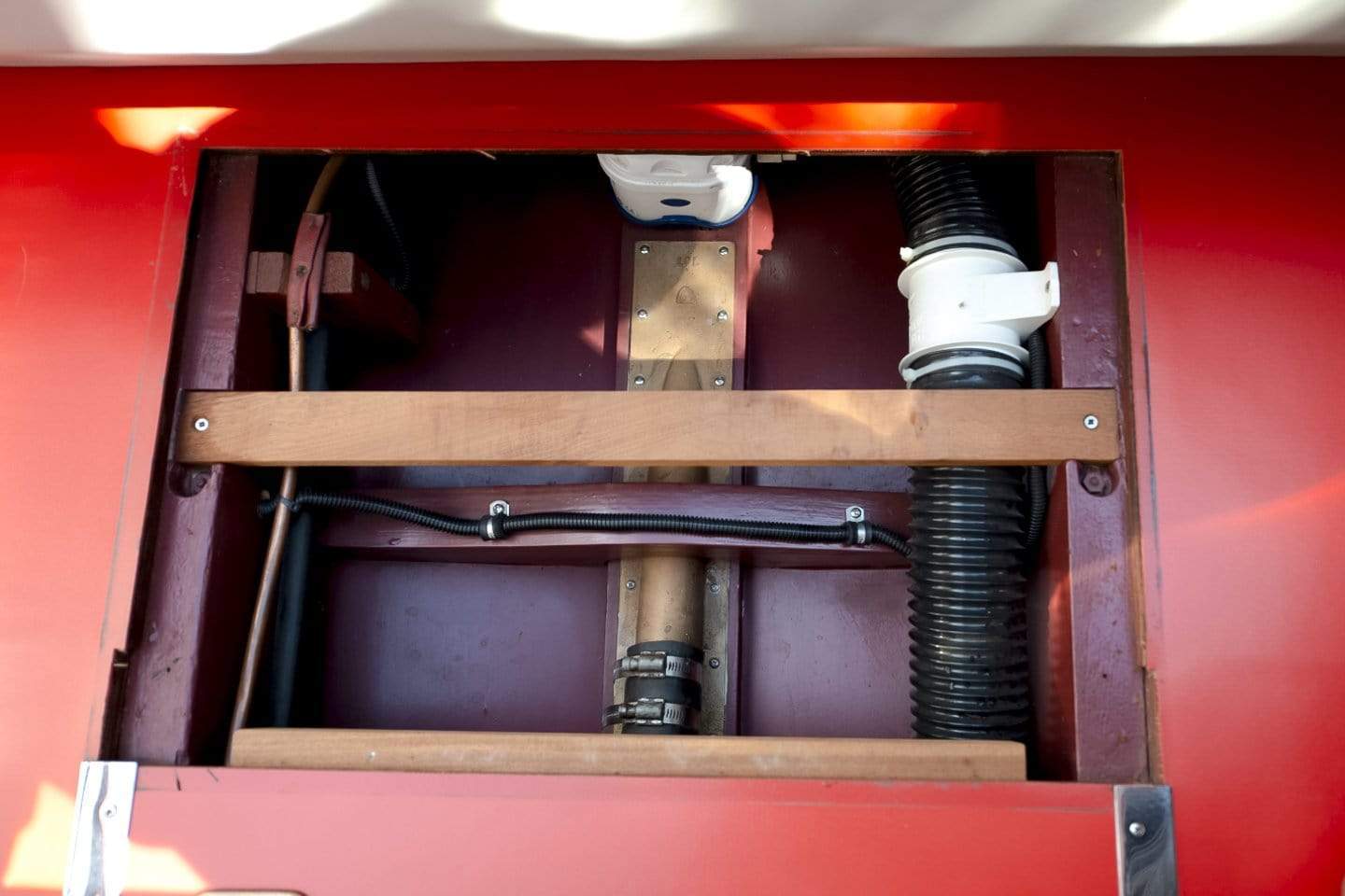 Classic Wooden Boat for Sale - 1954 CHRIS CRAFT 22' CUSTOM SEDAN