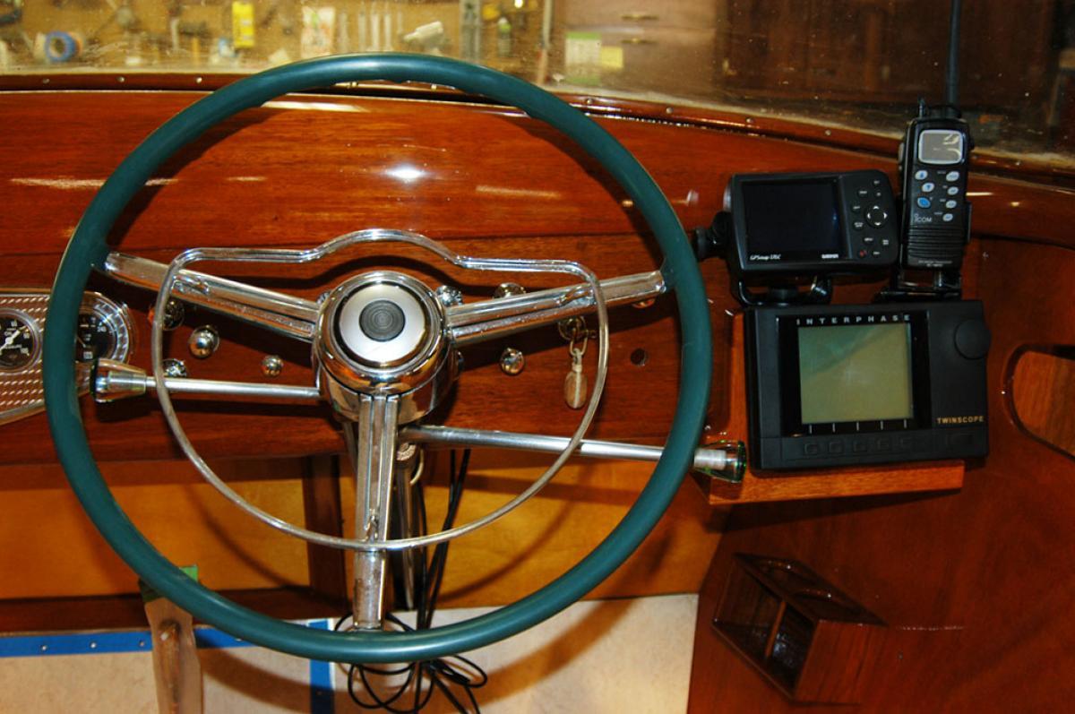 Classic Wooden Boat for Sale - 1954 SHEPHERD 24' HARDTOP