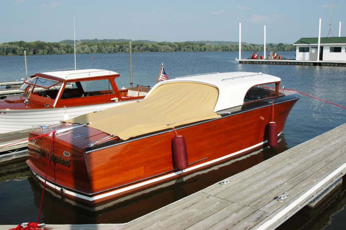 Classic Wooden Boat for Sale - 1954 SHEPHERD 24' HARDTOP