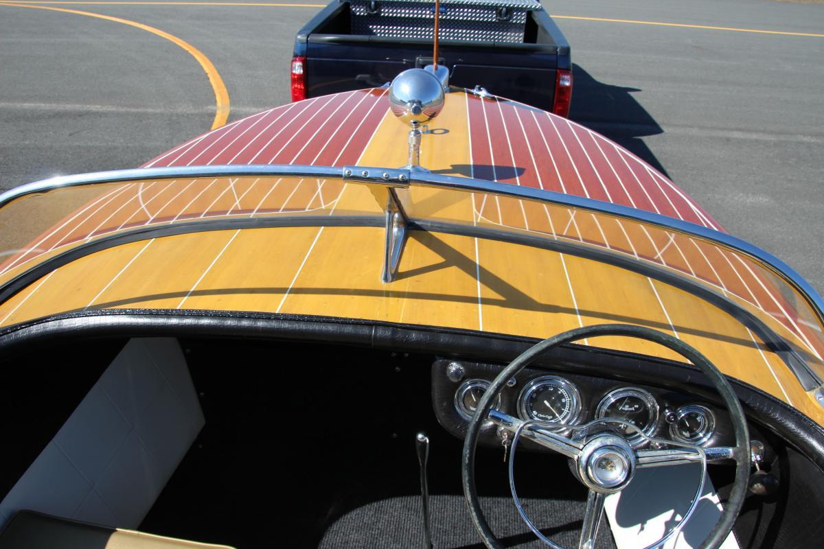 Classic Wooden Boat for Sale - 1955 CHRIS CRAFT 19' CAPRI