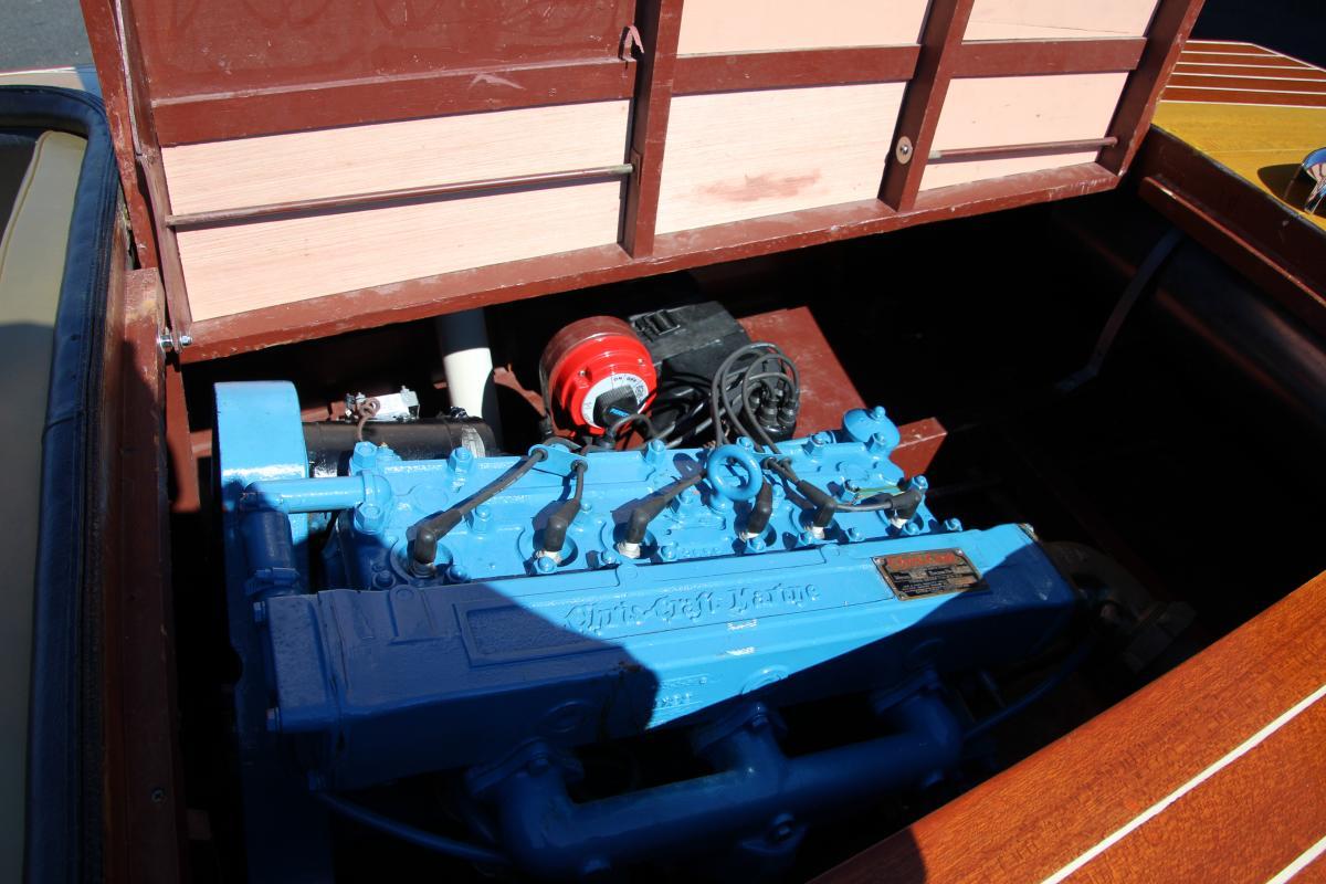 Classic Wooden Boat for Sale - 1955 CHRIS CRAFT 19' CAPRI