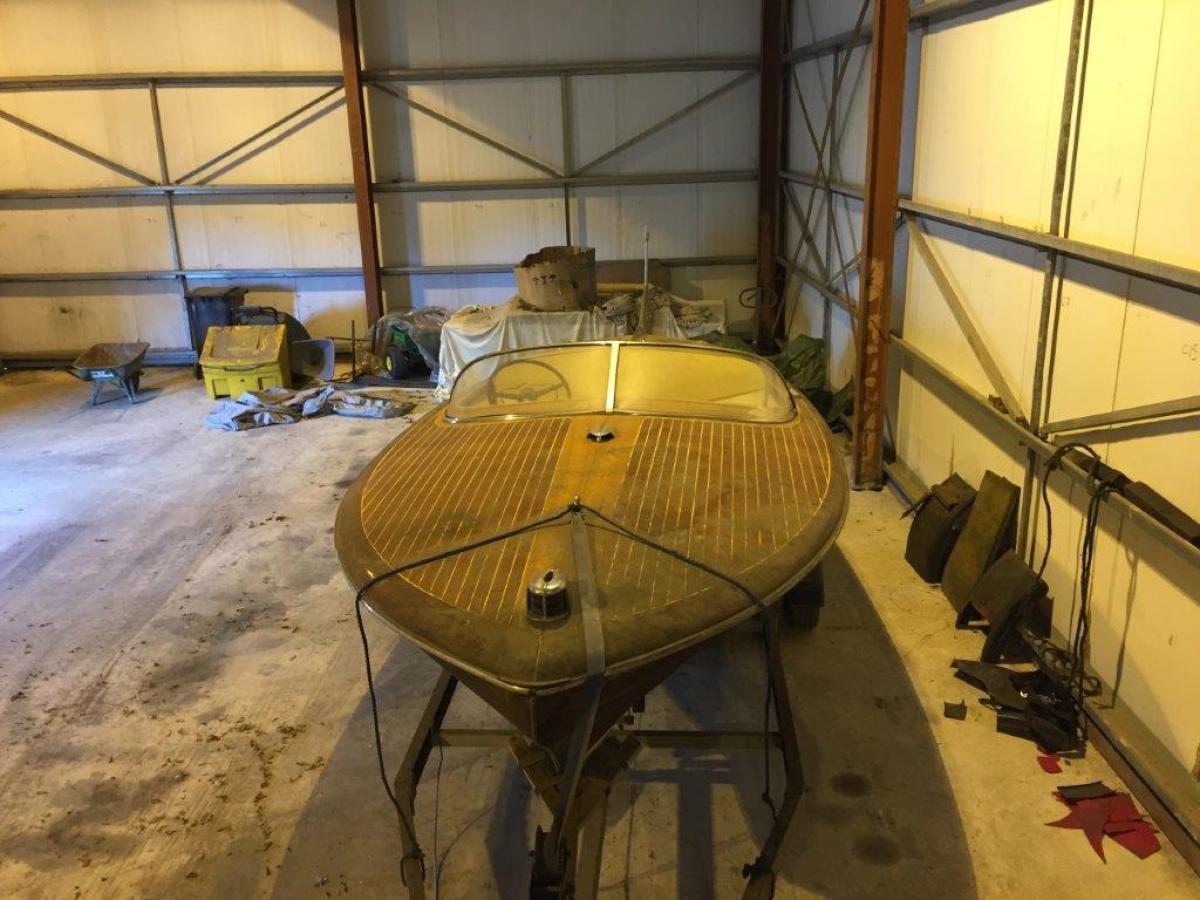 Classic Wooden Boat for Sale - 1955 CHRIS CRAFT 21' COBRA