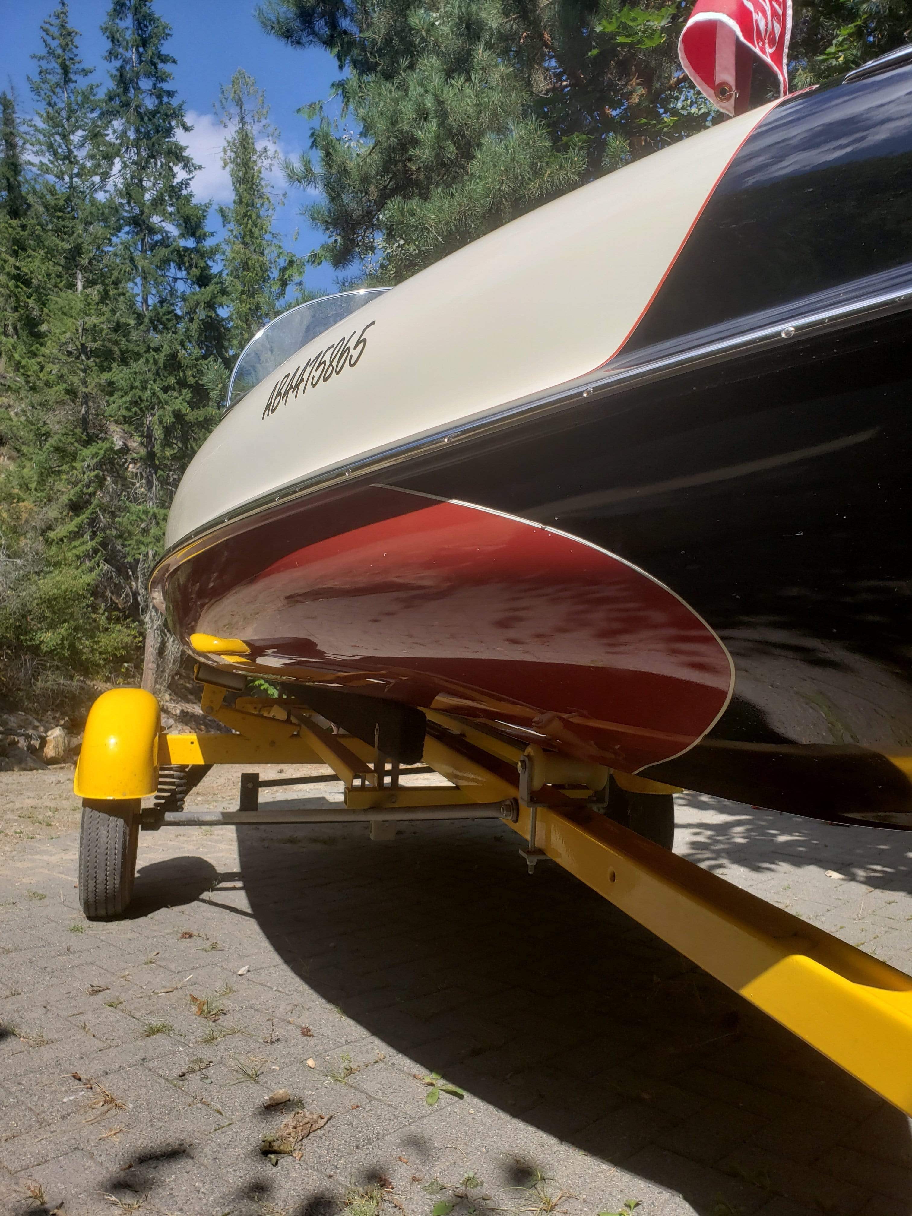 Classic Wooden Boat for Sale - 1956 LARSON - FALLS FLYER 14'