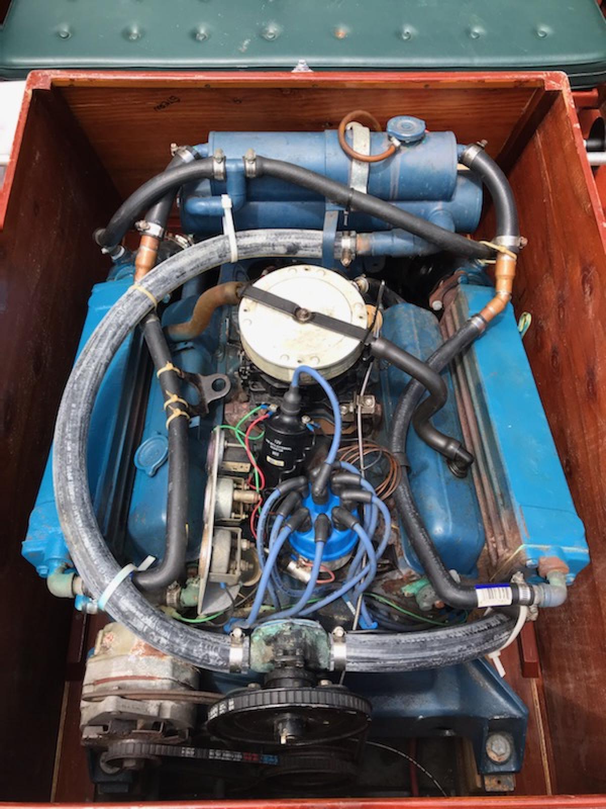 Classic Wooden Boat for Sale - 1957 CHRIS CRAFT 17' SPORTSMAN