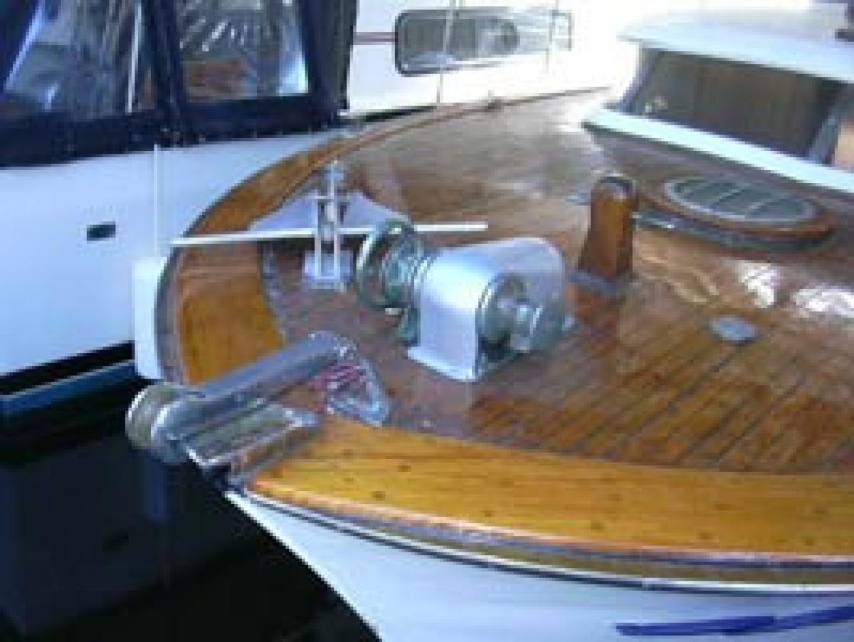 Classic Wooden Boat for Sale - 1957 CHRIS-CRAFT 33' FUTURA HARDTOP EXPRESS CRUISER