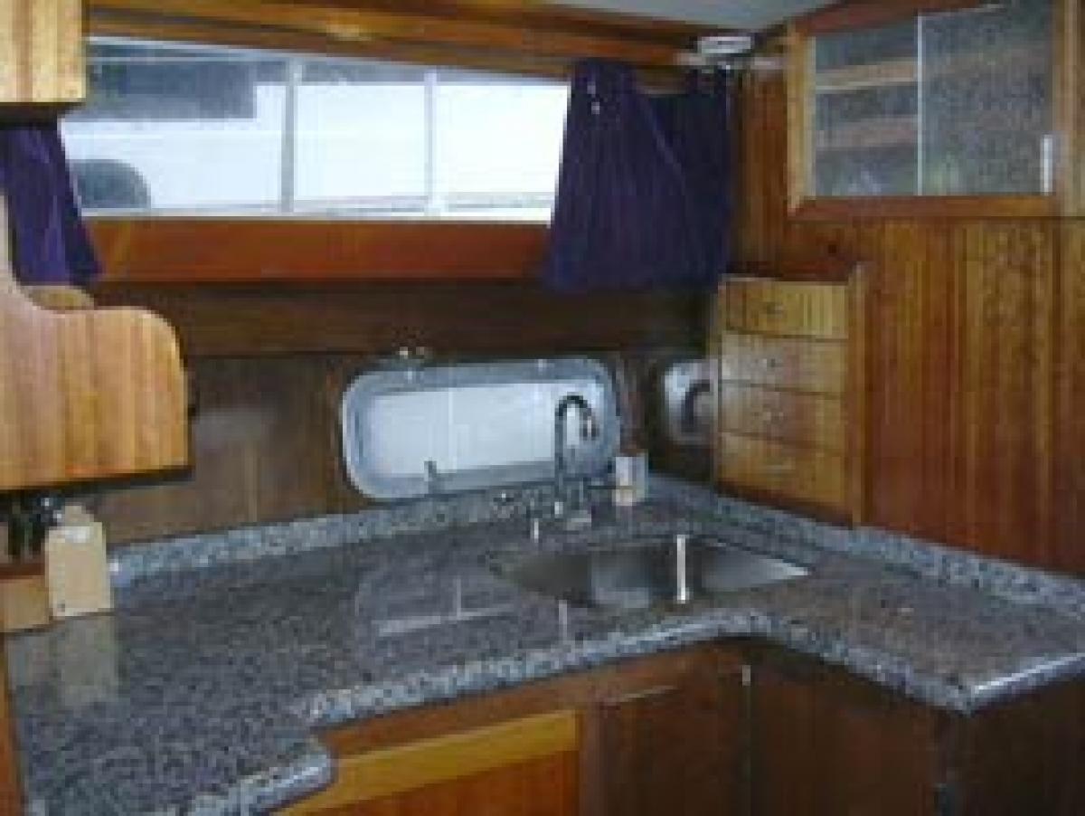 Classic Wooden Boat for Sale - 1957 CHRIS-CRAFT 33' FUTURA HARDTOP EXPRESS CRUISER