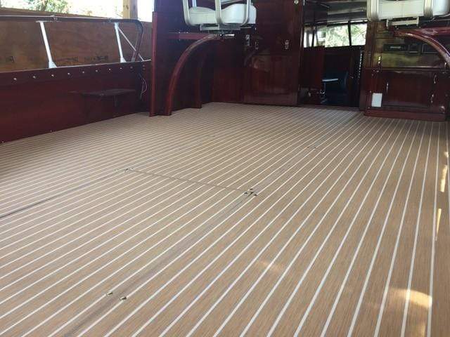 Classic Wooden Boat for Sale - 1960 Chris-Craft Roamer 35'