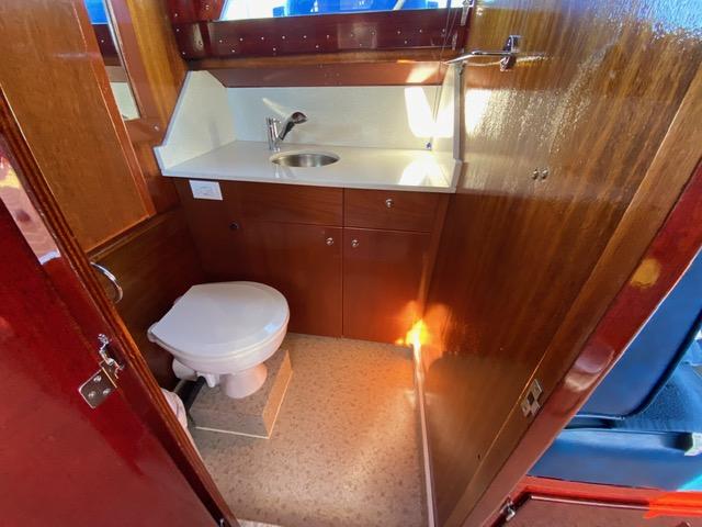 Classic Wooden Boat for Sale - 1960 Chris-Craft Roamer 35'