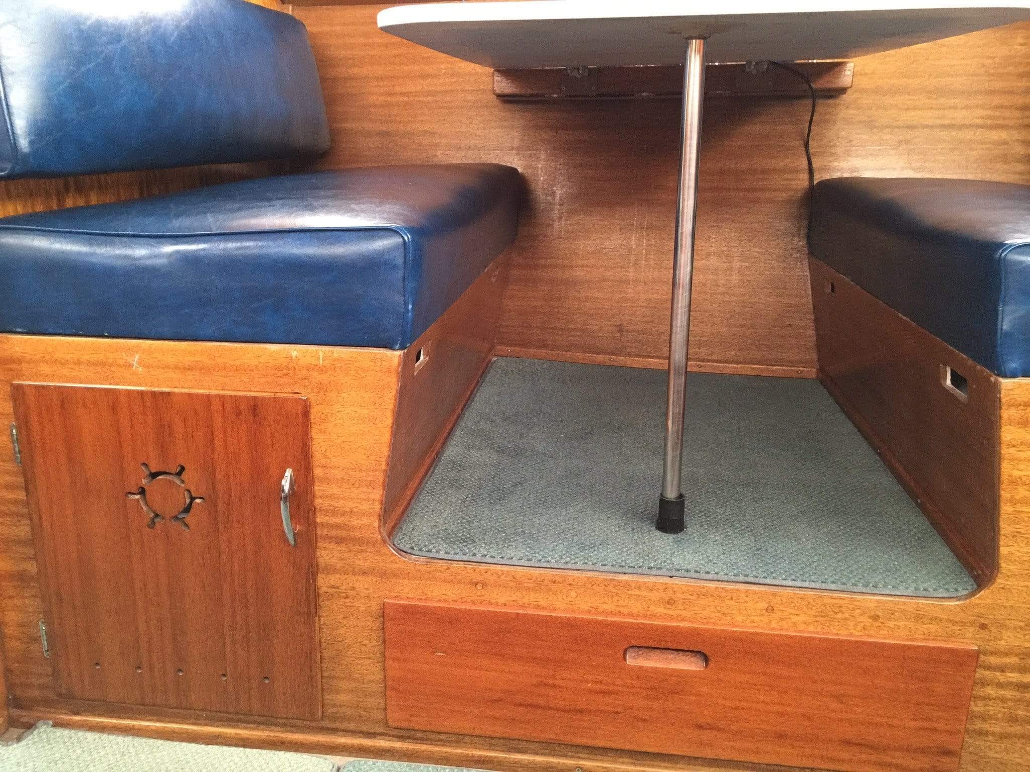 Classic Wooden Boat for Sale - 1960 Chris-Craft Roamer 35'