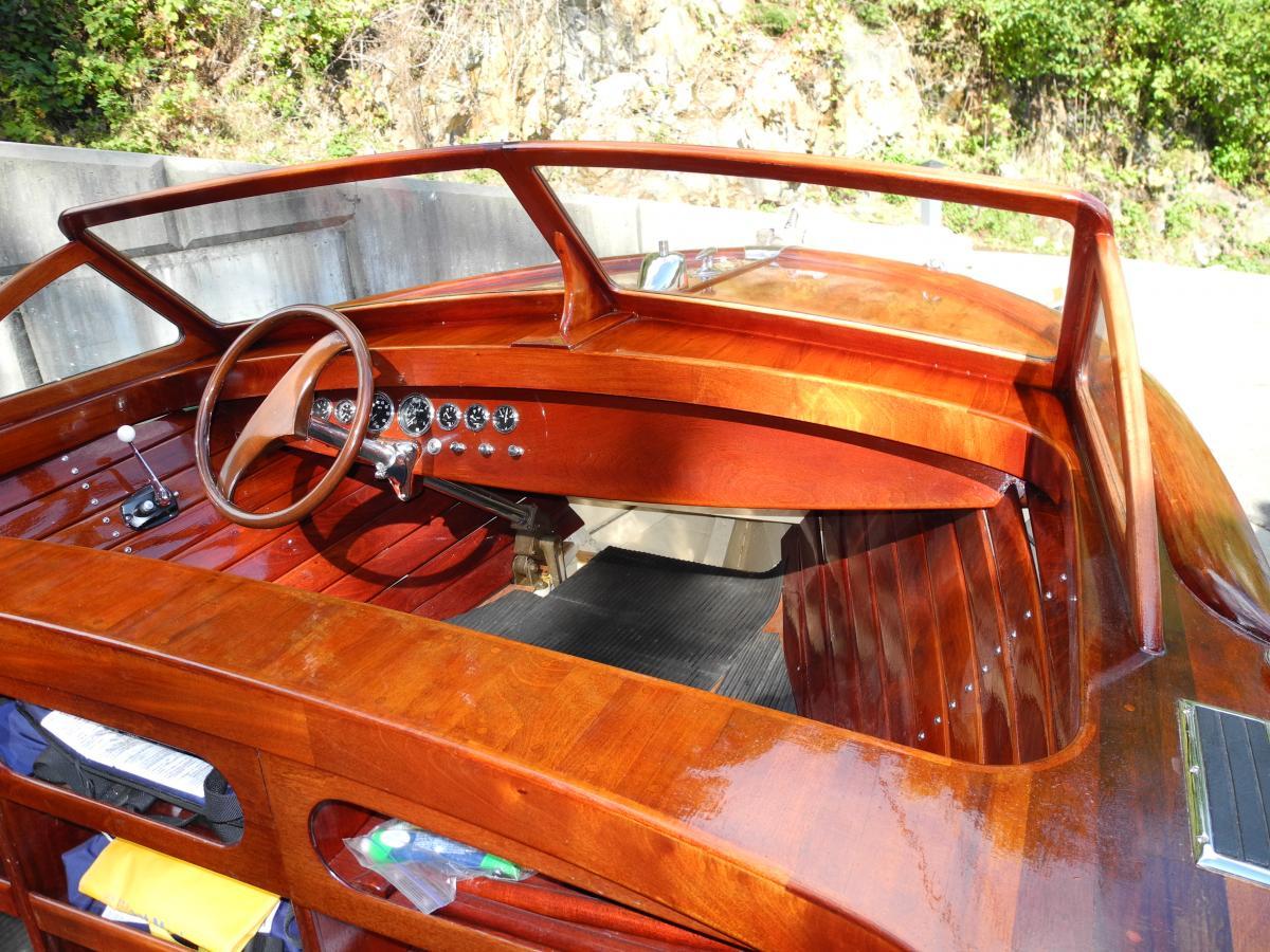 Classic Wooden Boat for Sale -  1961 GRENFELL 21' 3" CUSTOM BARRELBACK